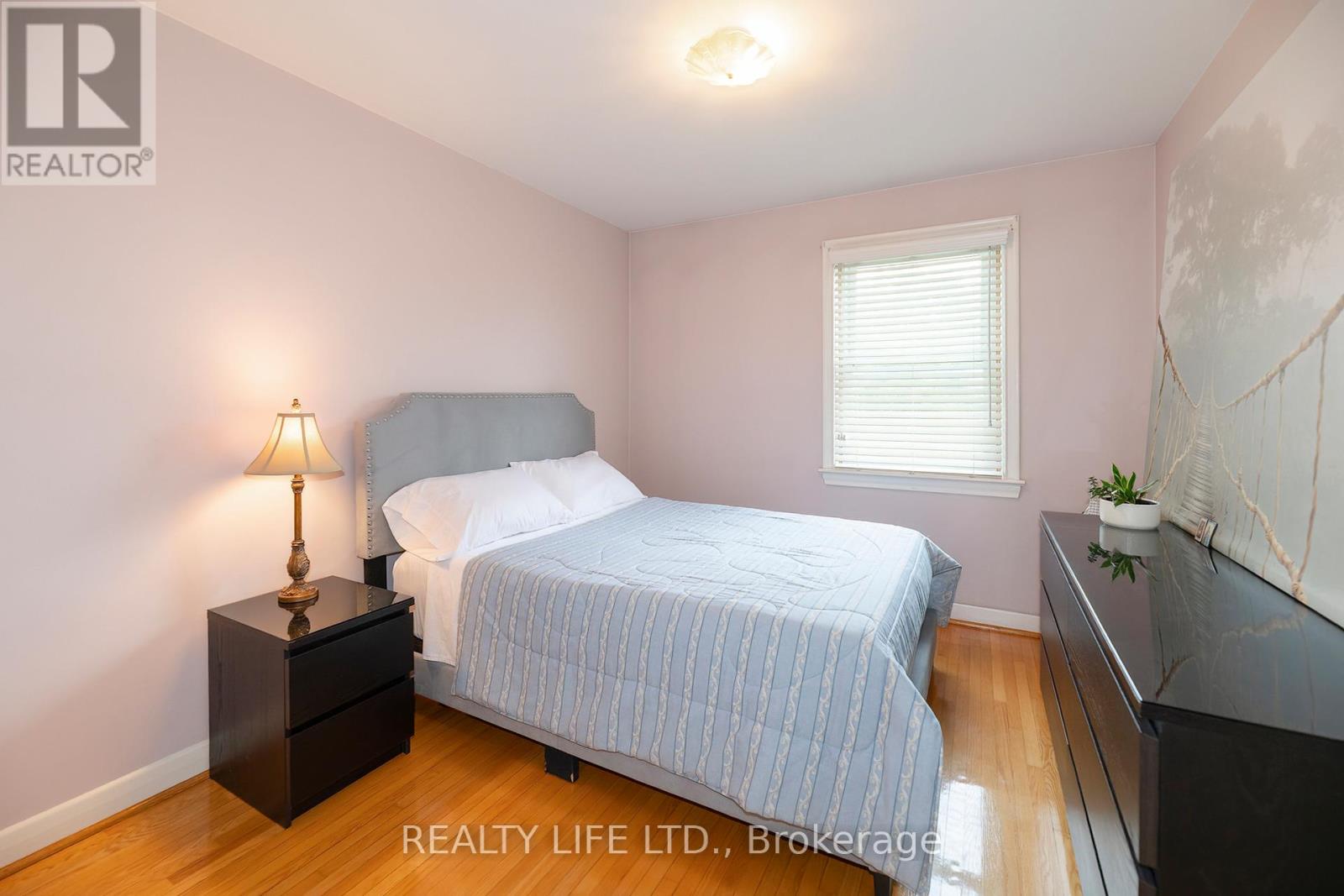 24 BATTERSEA CRESCENT - 10