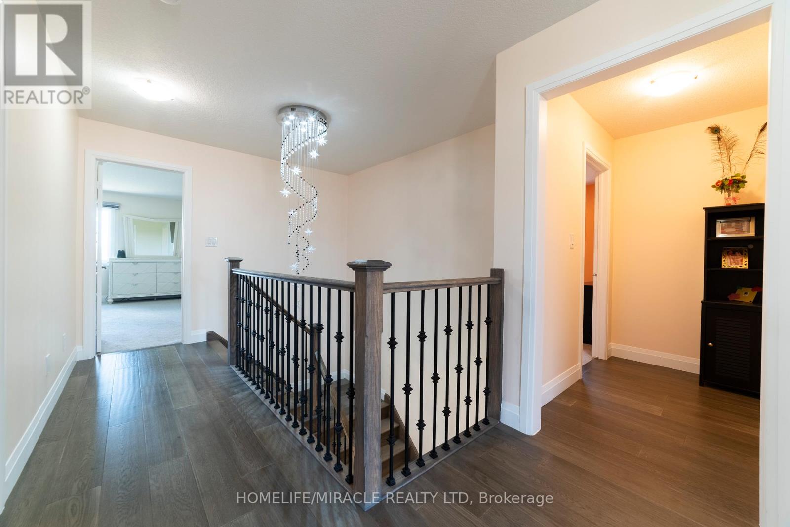 42 GRANDVILLE CIRCLE - 22