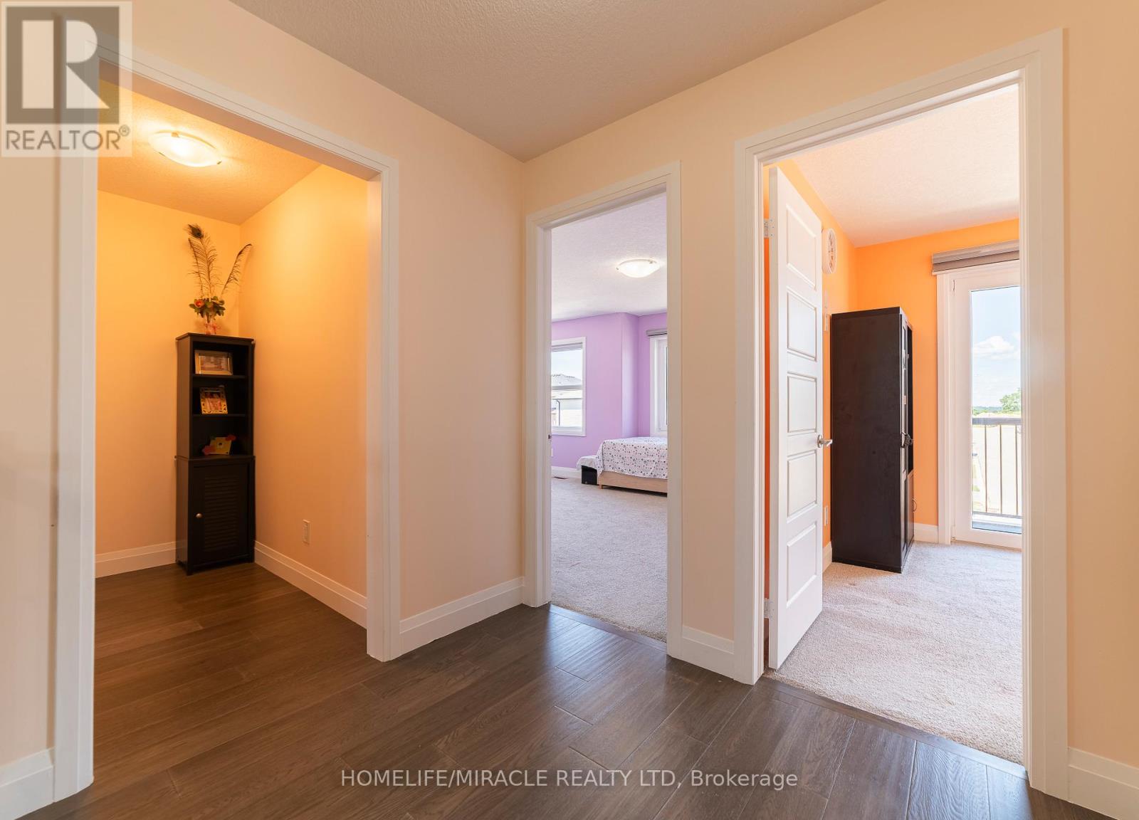 42 GRANDVILLE CIRCLE - 23