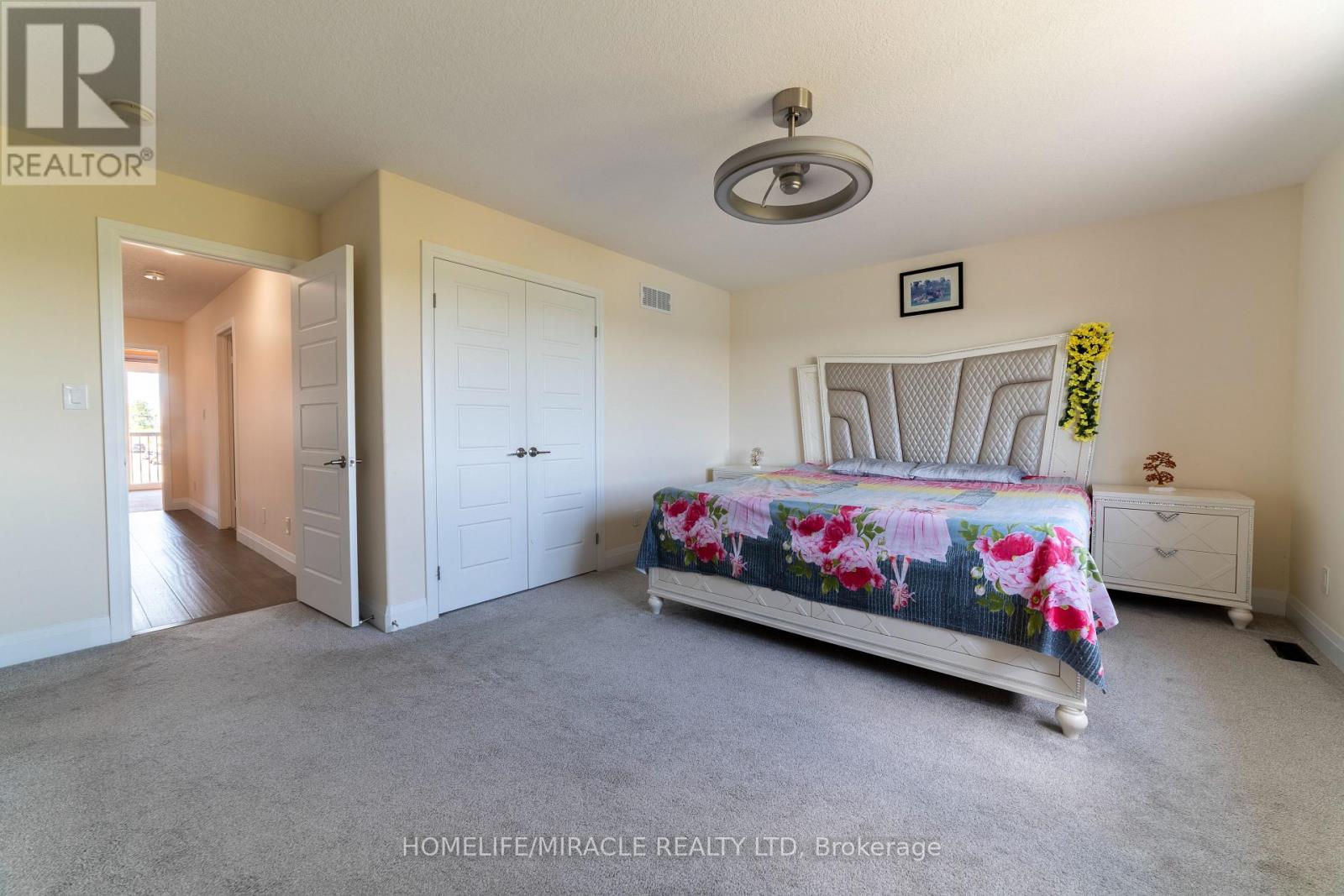 42 GRANDVILLE CIRCLE - 25