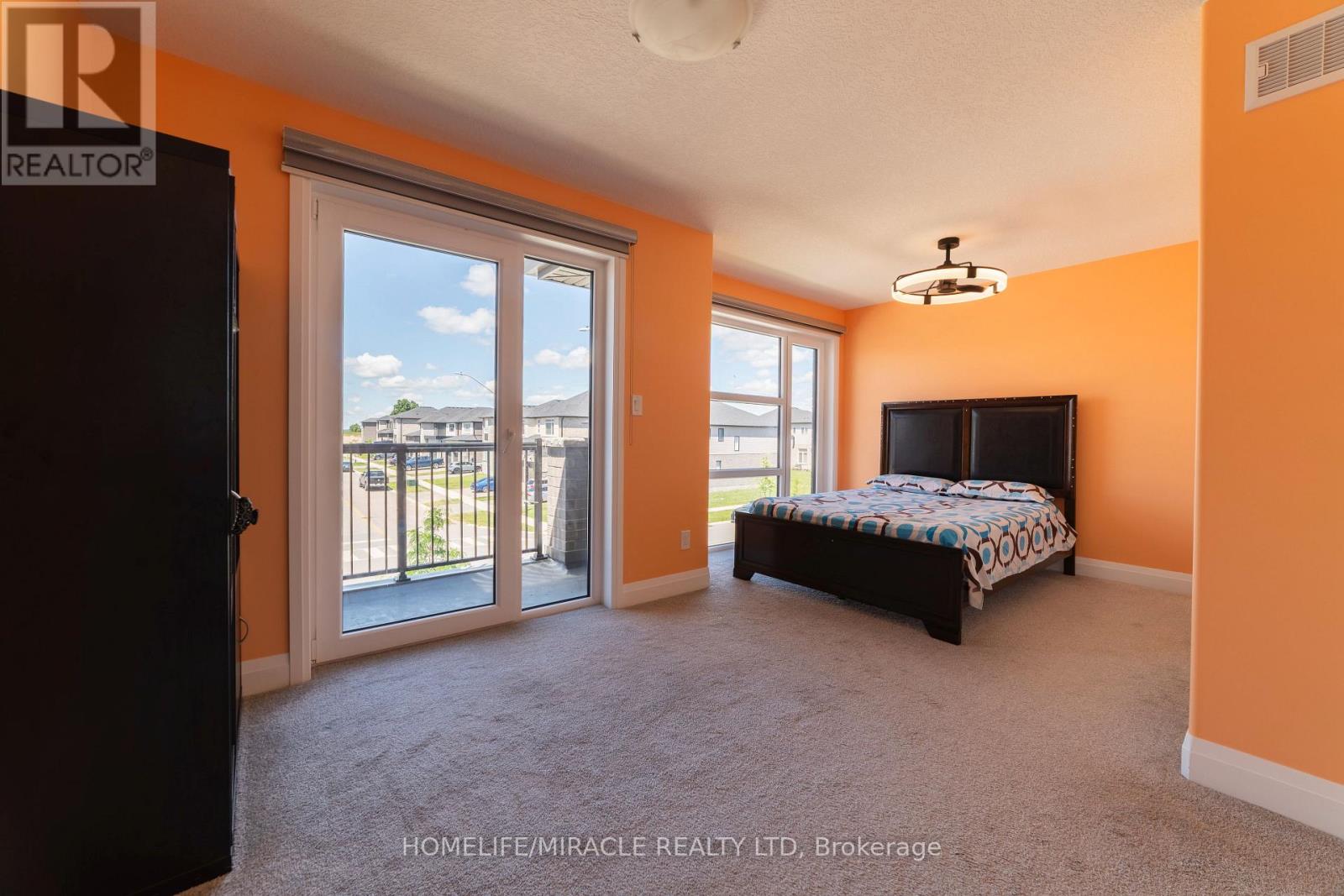42 GRANDVILLE CIRCLE - 28