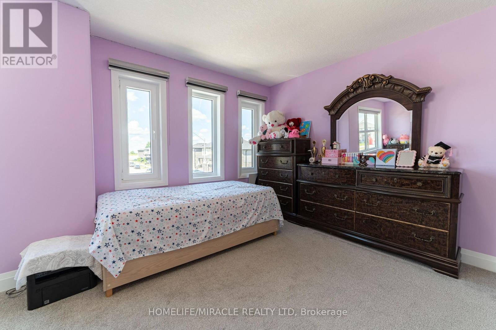 42 GRANDVILLE CIRCLE - 31