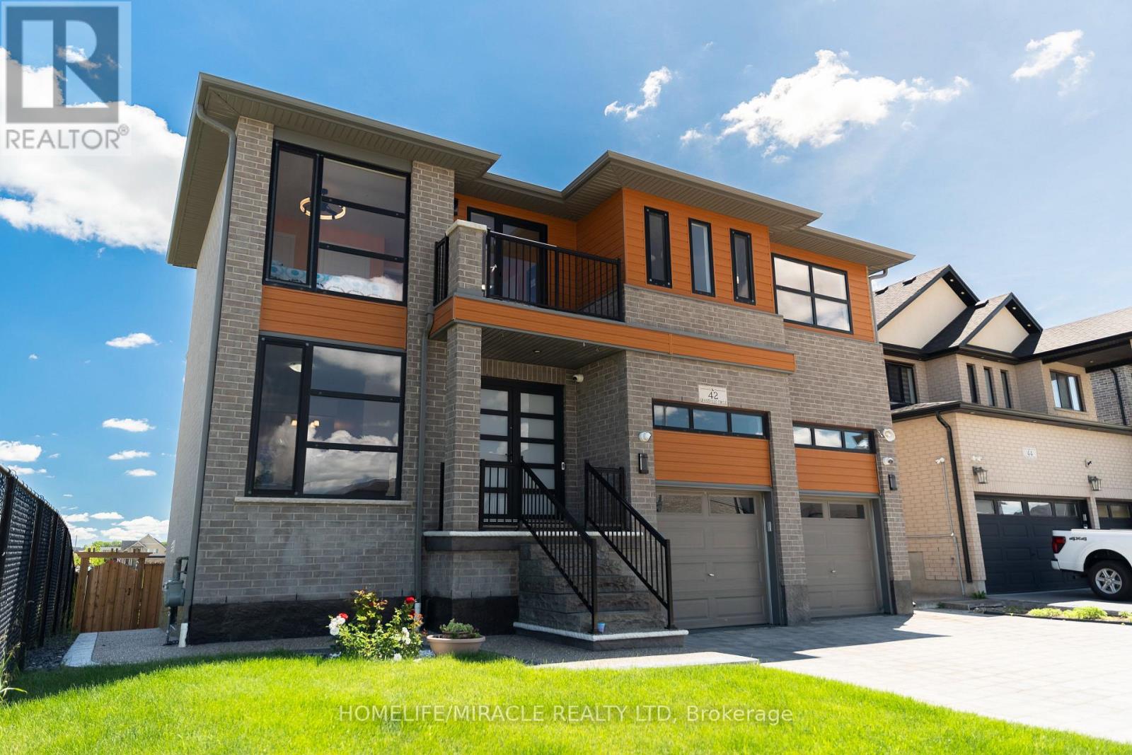 42 GRANDVILLE CIRCLE - 4