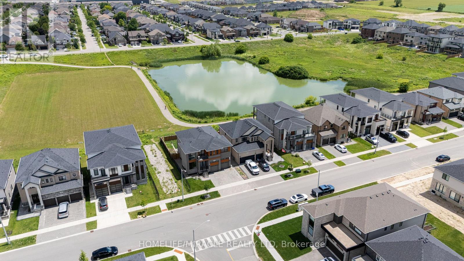 42 GRANDVILLE CIRCLE - 40