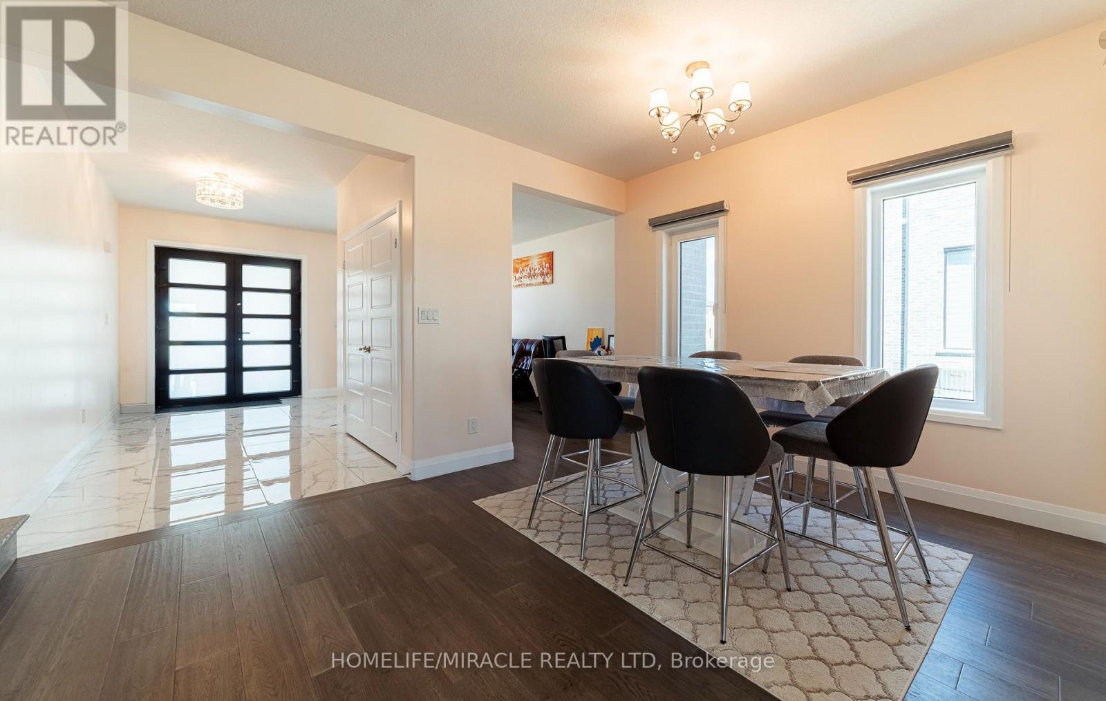 42 GRANDVILLE CIRCLE - 5
