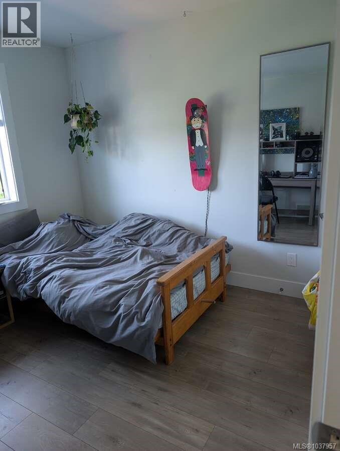 #38 2607 Kendal Ave - 19