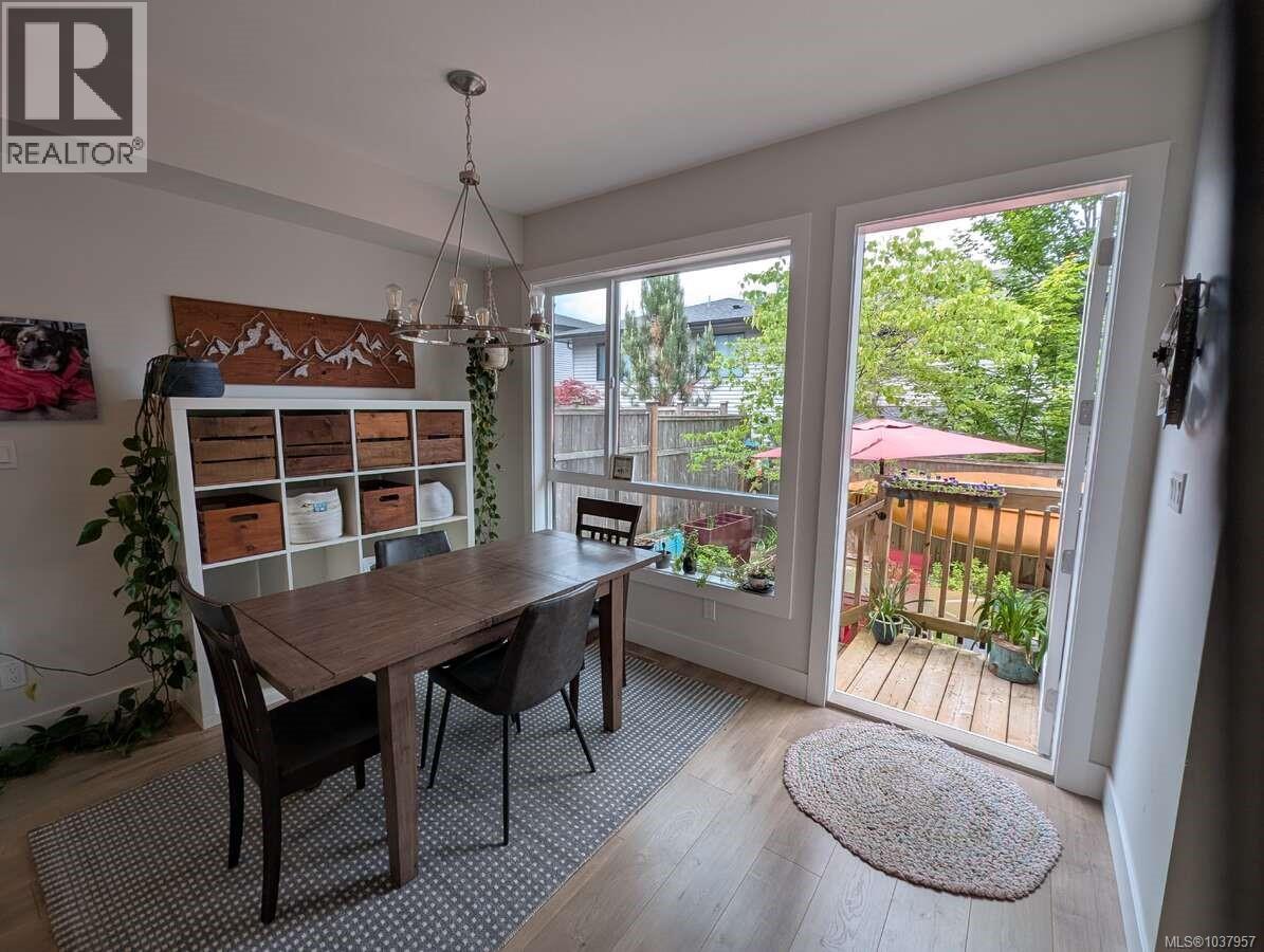 #38 2607 Kendal Ave - 5