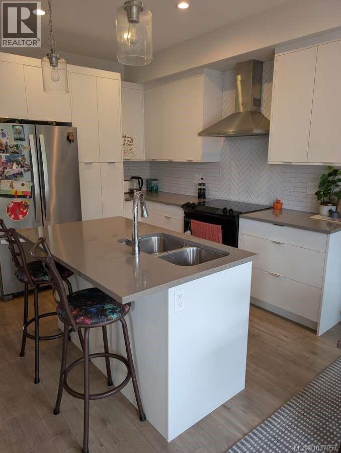 #38 2607 Kendal Ave - 6