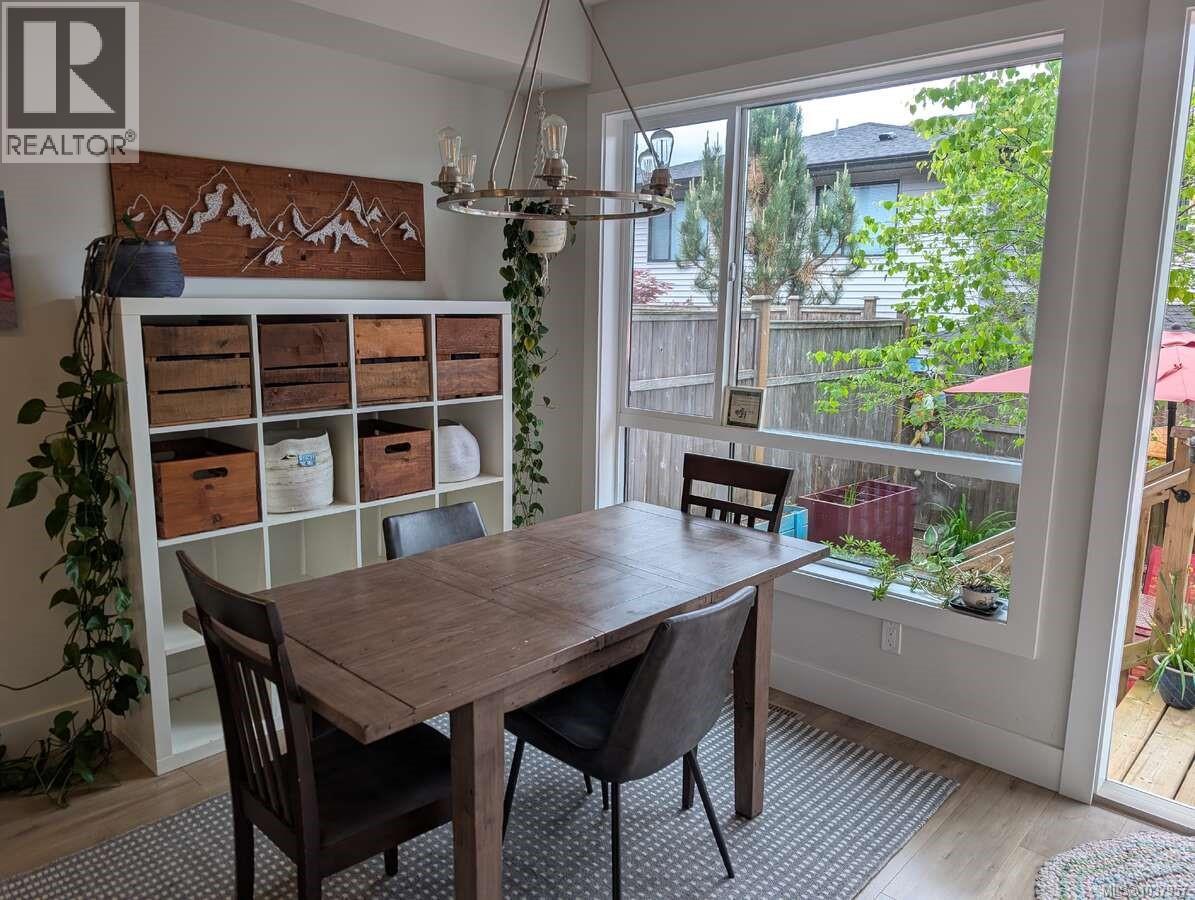 #38 2607 Kendal Ave - 4