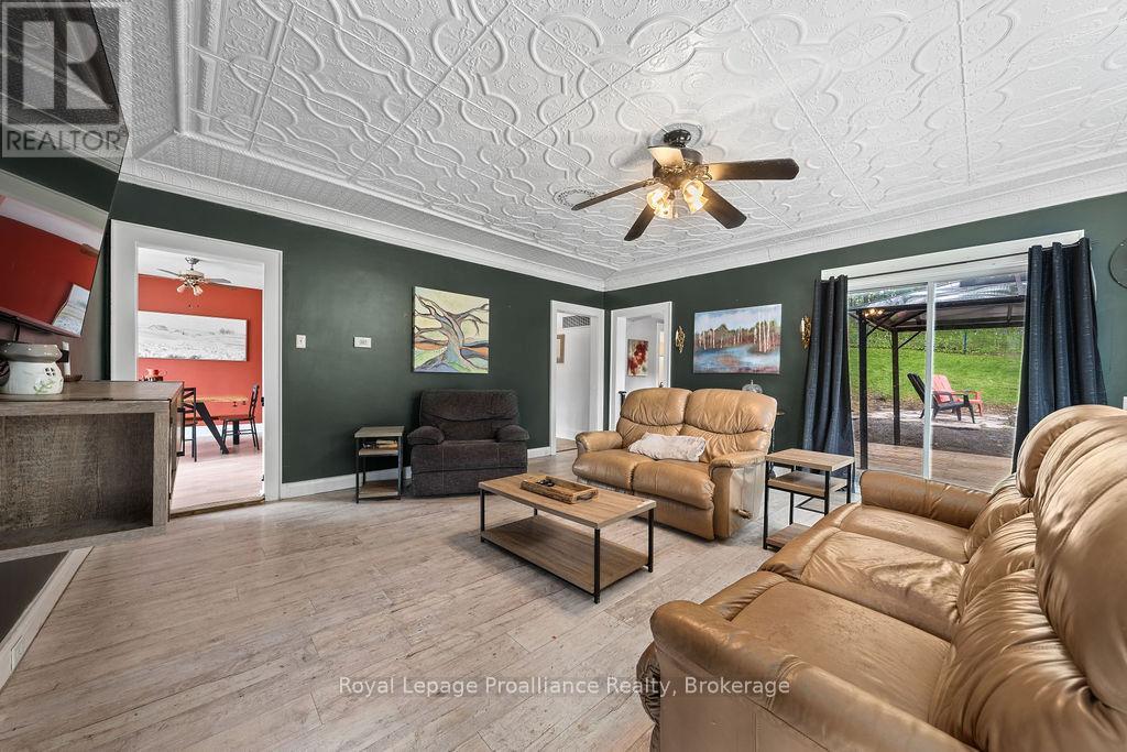2574 SPRINGBROOK ROAD - Image 16