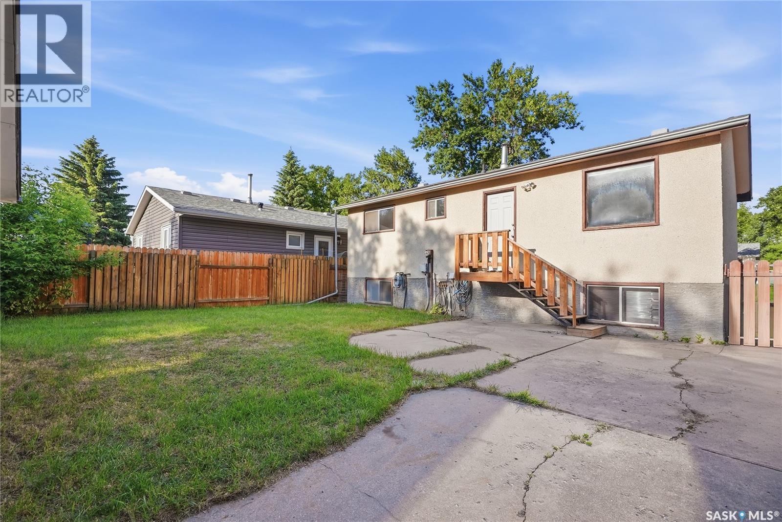 149 Western CRESCENT — photo 30
