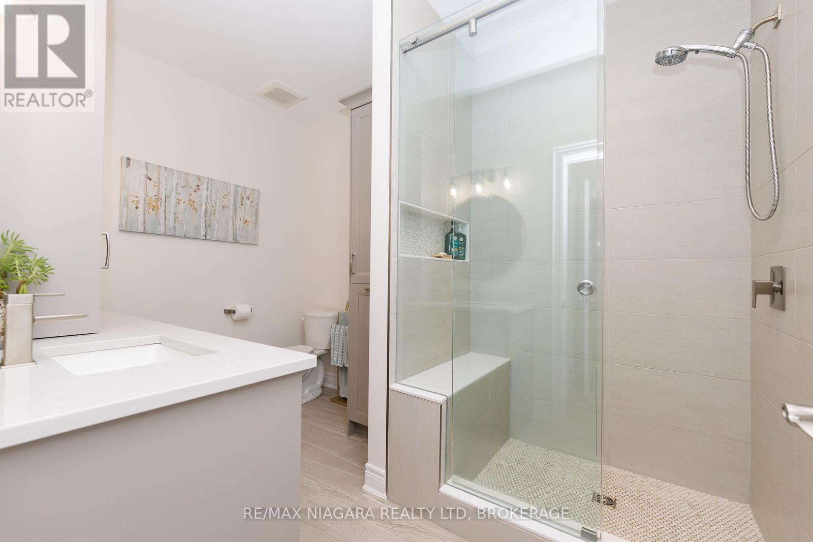 26 SASSAFRAS ROW - Image 25