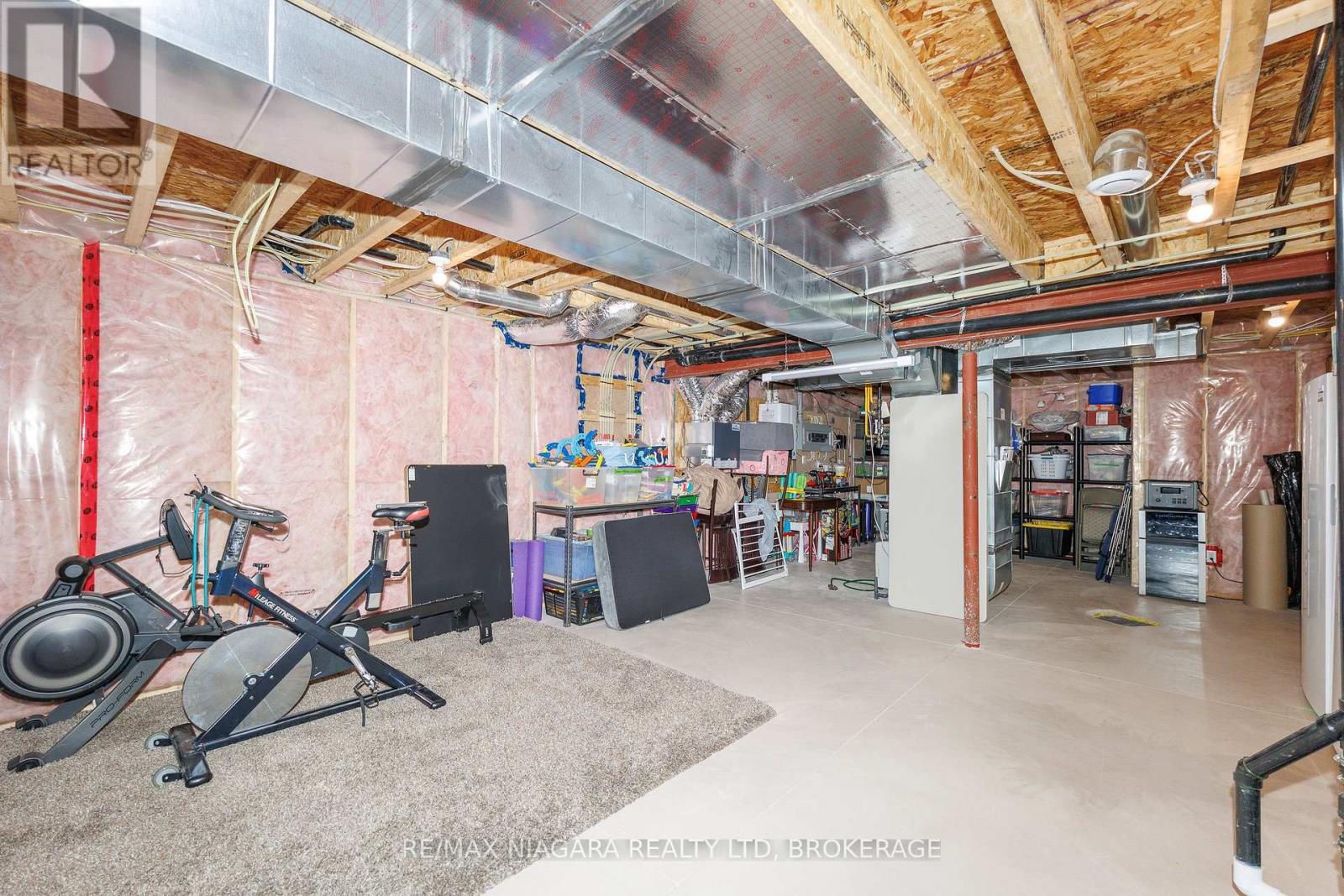 26 SASSAFRAS ROW - Image 34