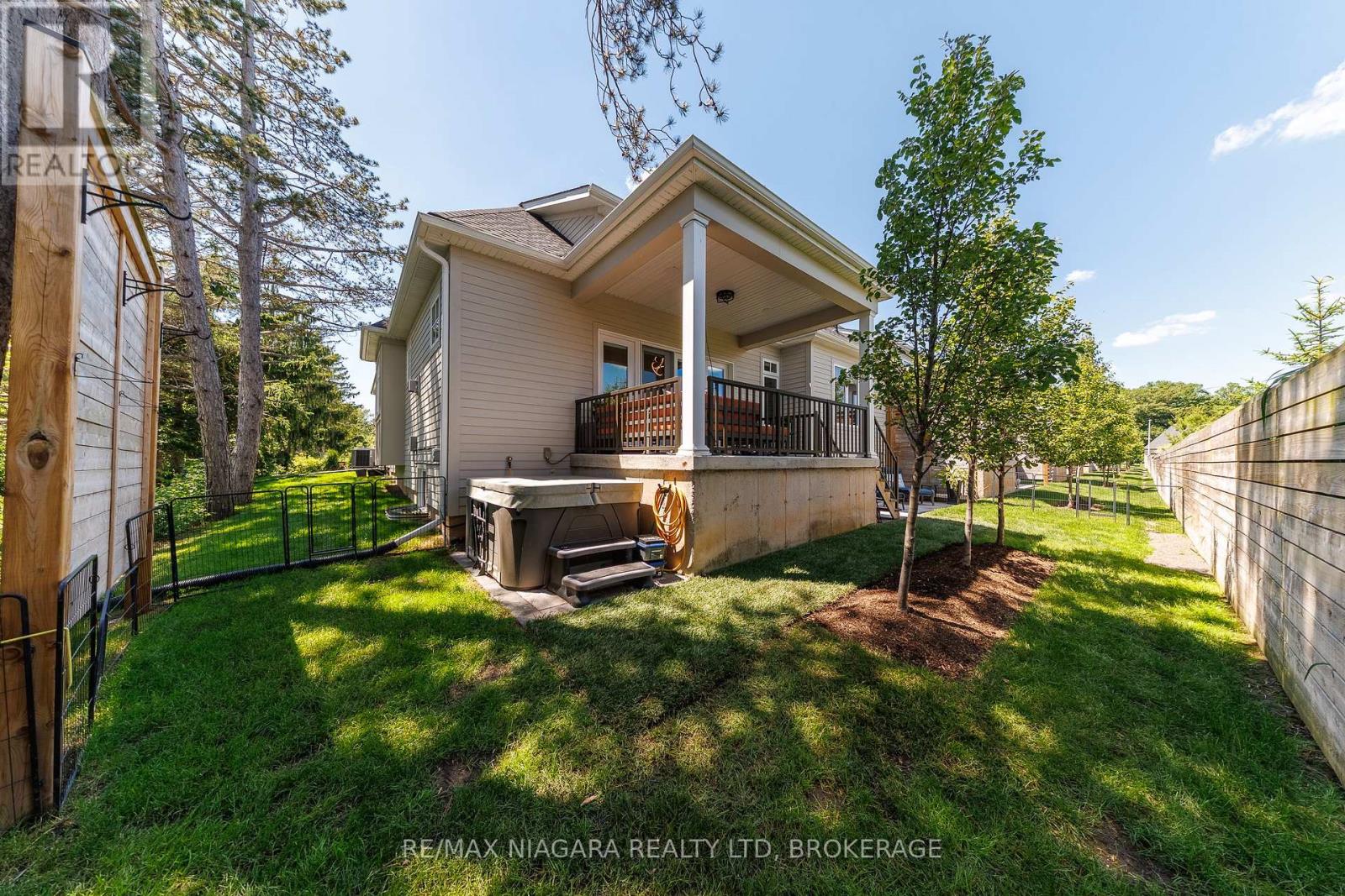 26 SASSAFRAS ROW - Image 39