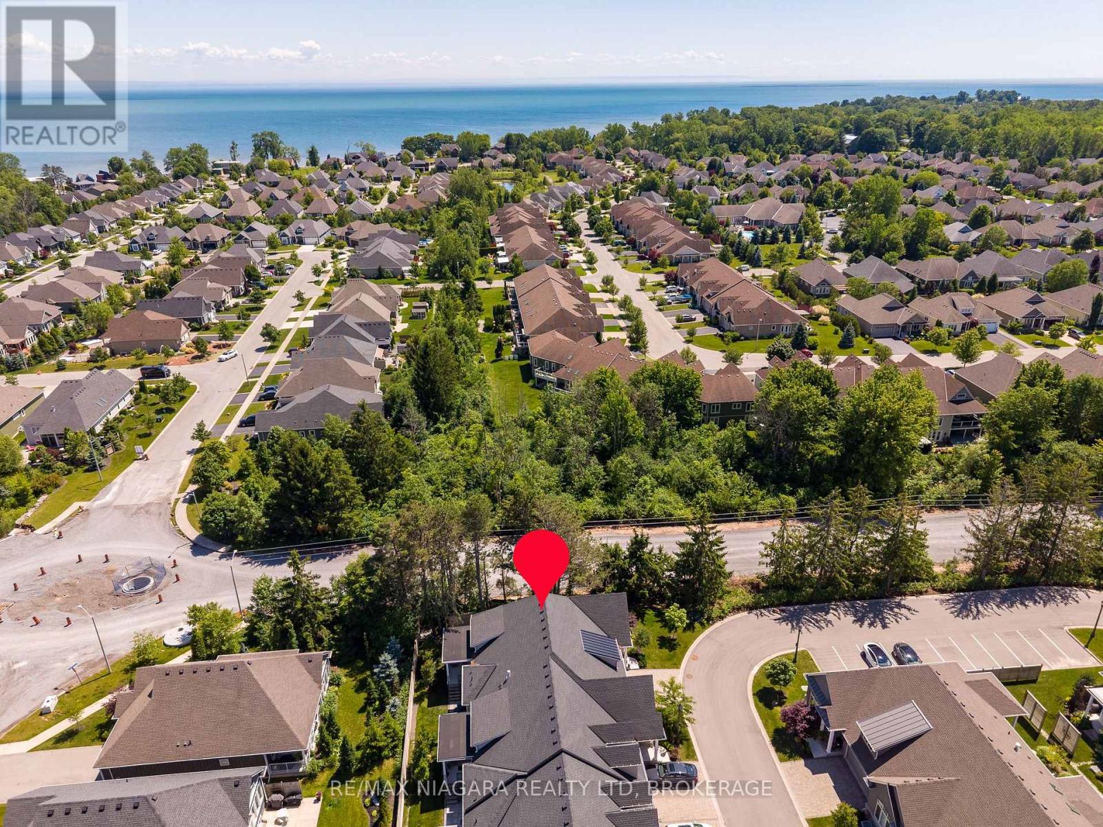 26 SASSAFRAS ROW - Image 45