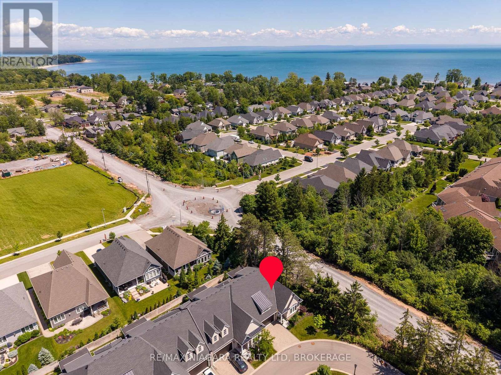 26 SASSAFRAS ROW - Image 46