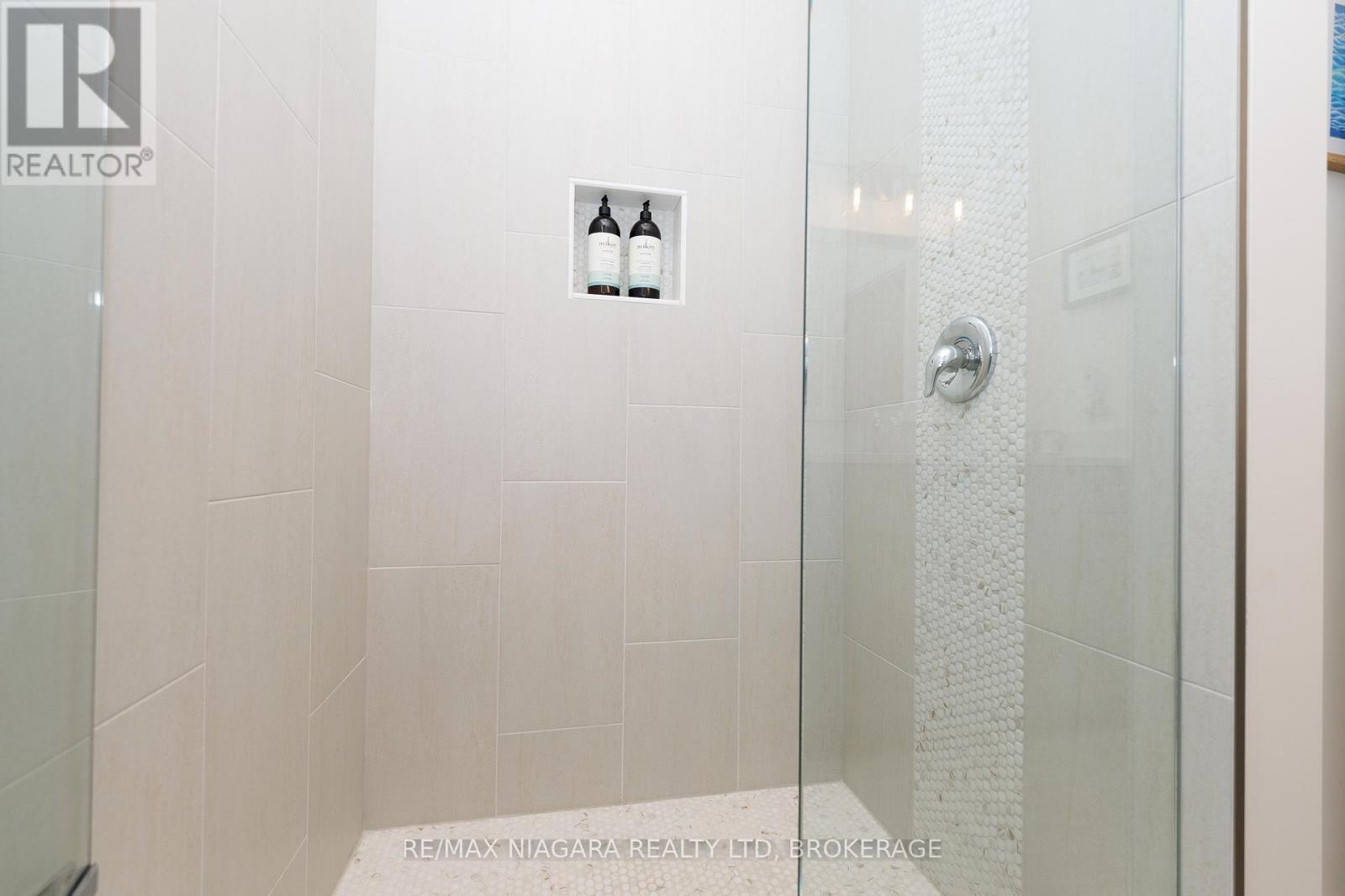26 SASSAFRAS ROW - Image 7