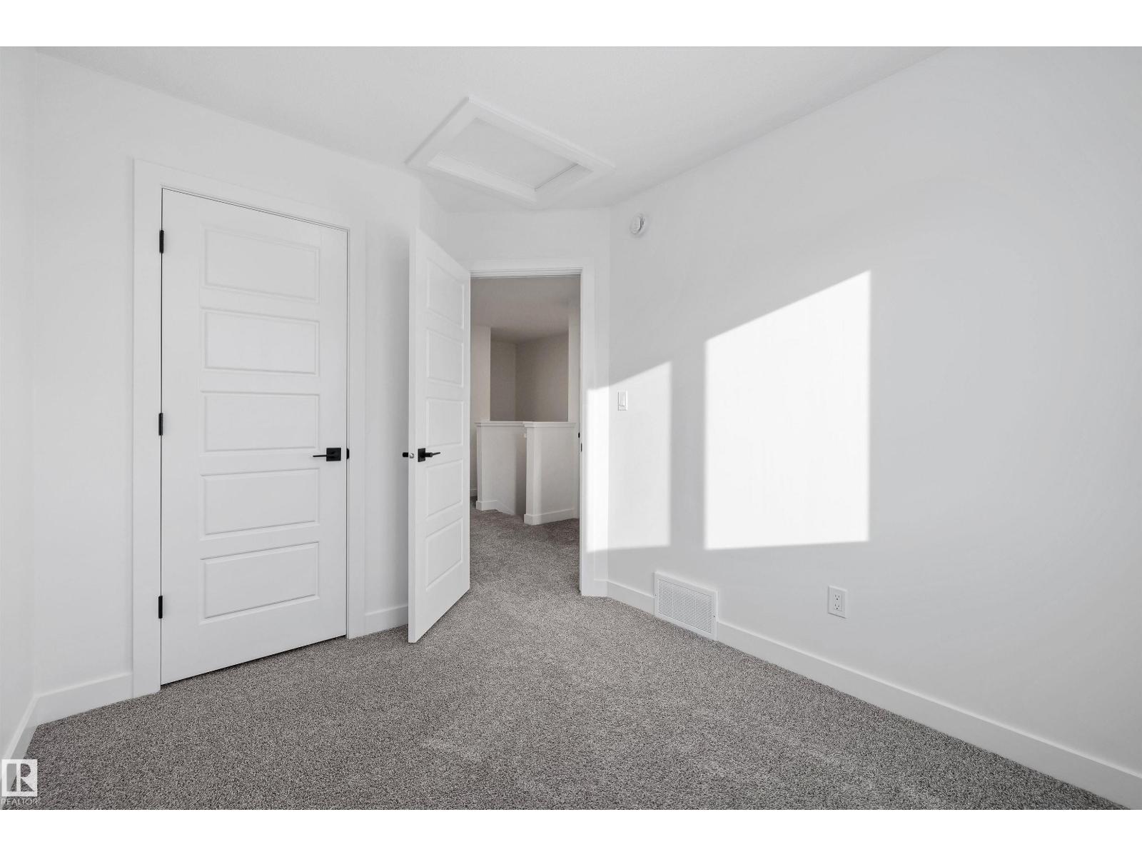 18847 29 AV NW - 28