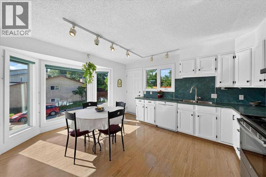 656 Ranchridge Court NW — photo 11