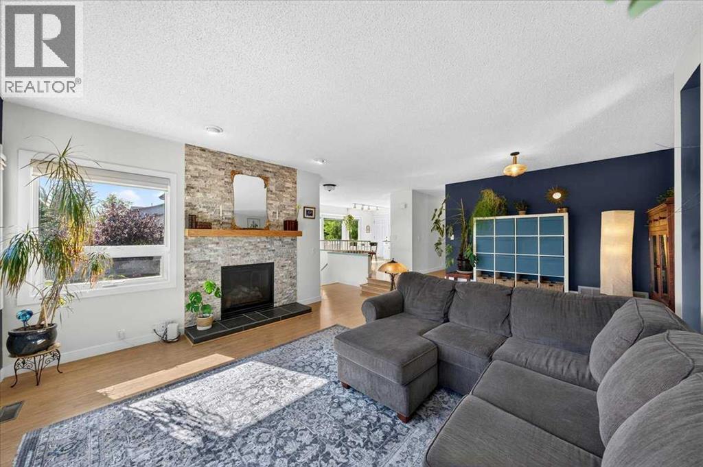 656 Ranchridge Court NW — photo 9