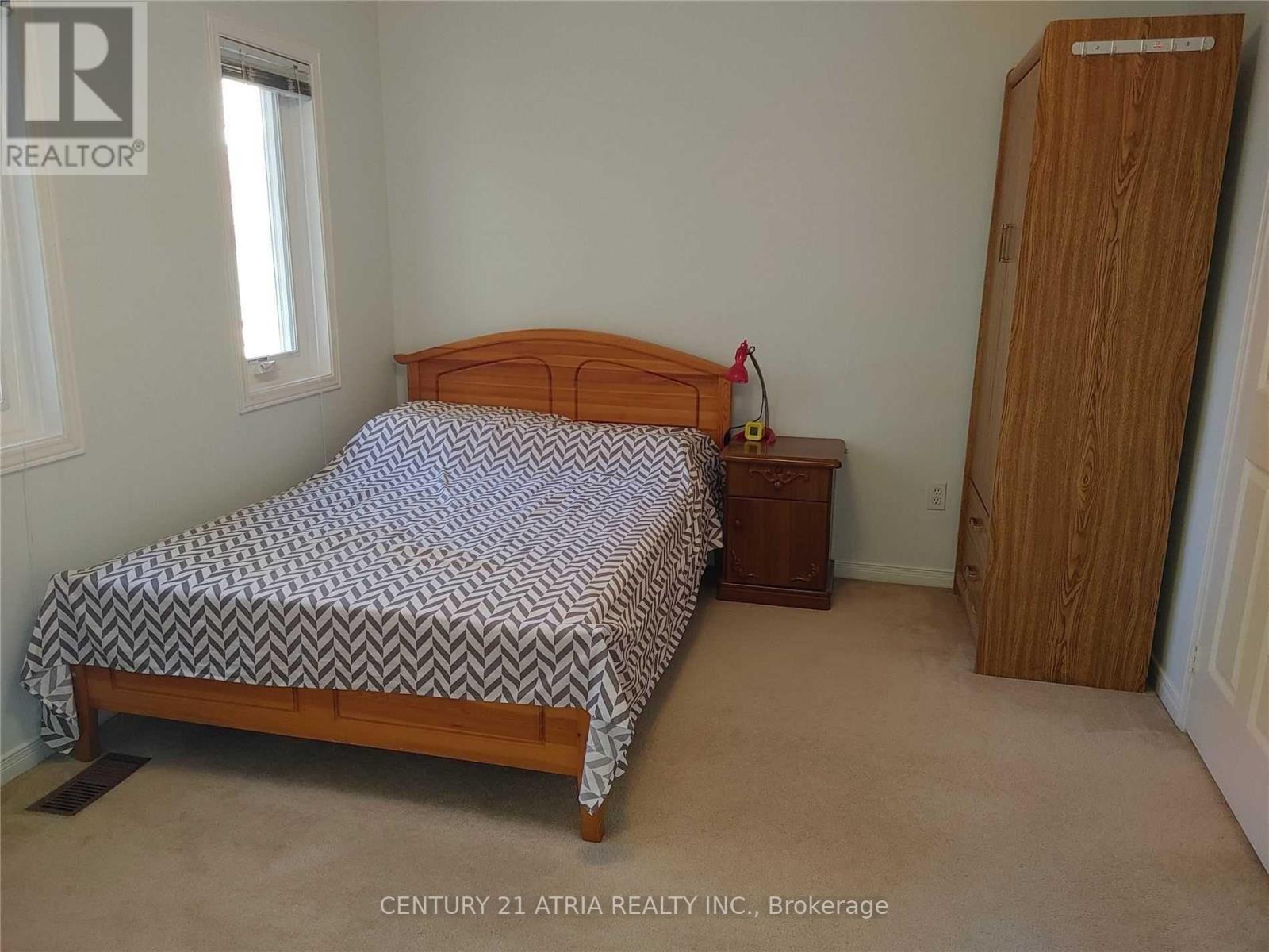 76 ELLESMERE STREET - 16