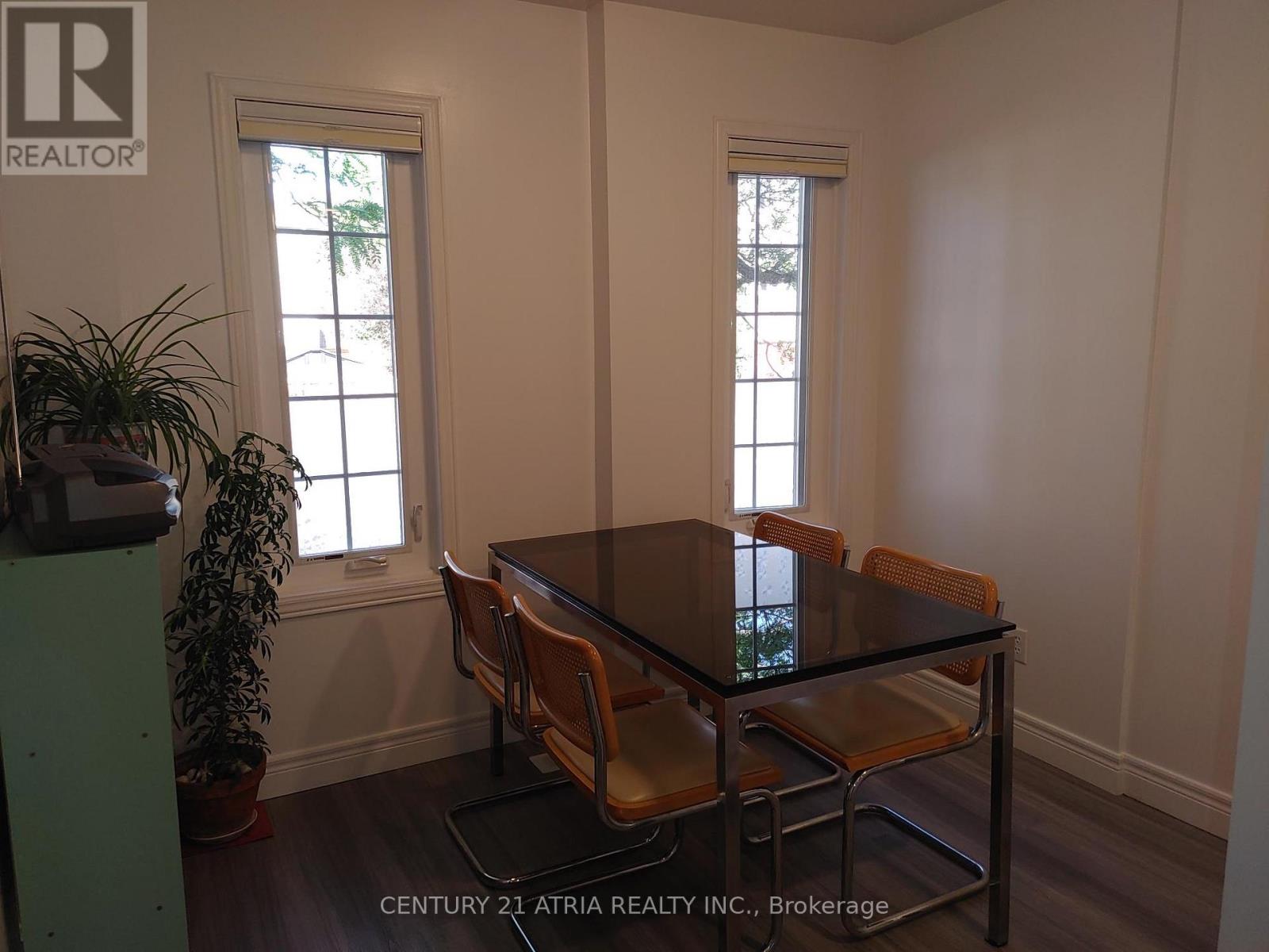76 ELLESMERE STREET - 3