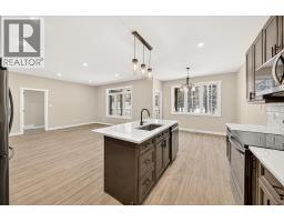 Living room - 2252 Black Hawk Drive, Sparwood, BC V0B2G2 Photo 12