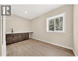 2252 Black Hawk Drive, Sparwood, BC V0B2G2 Photo 43