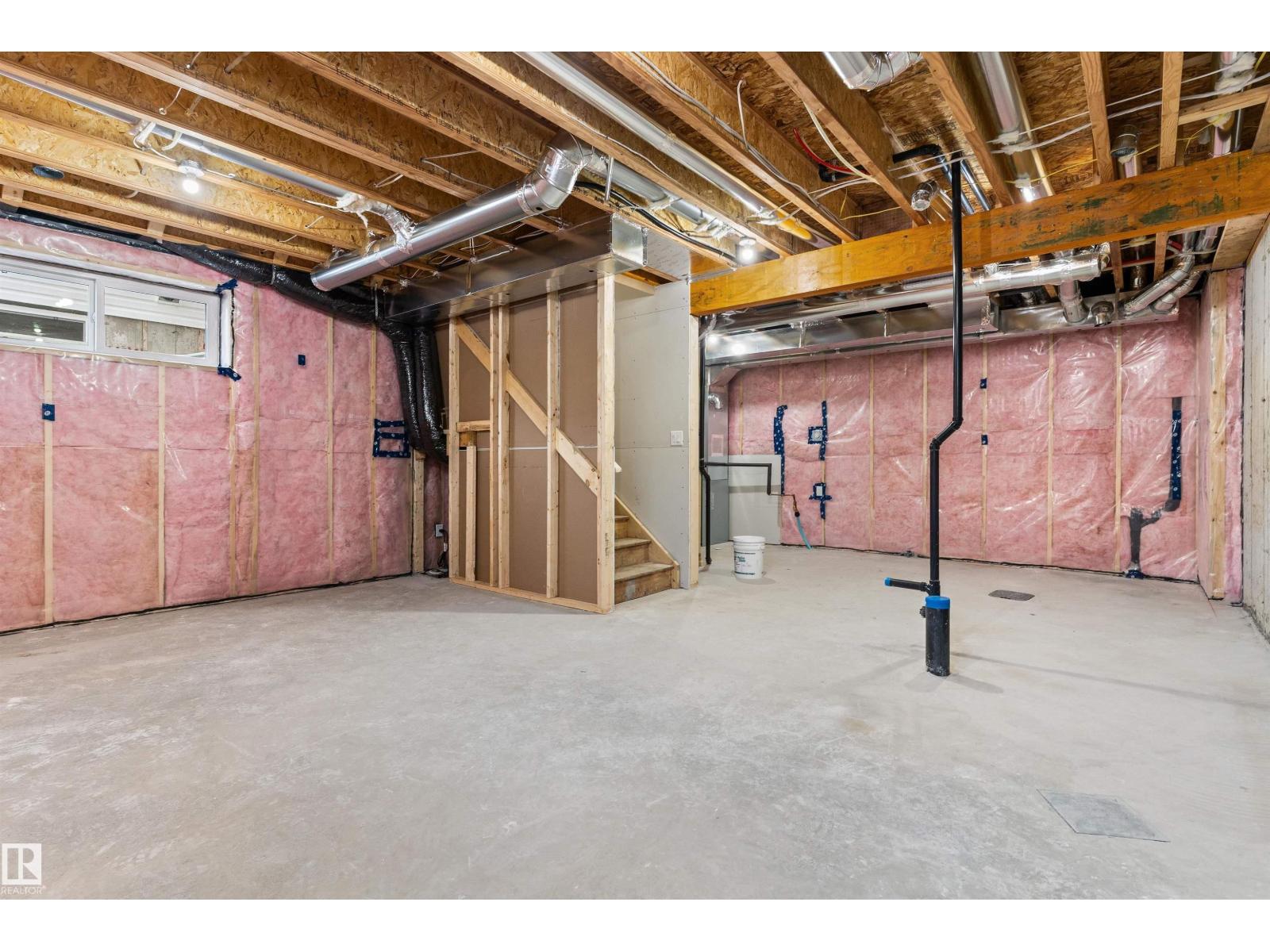 913 19 AV NW - 37
