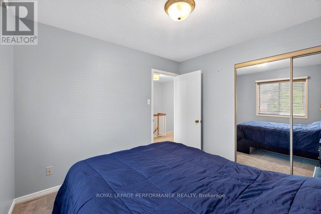38 BURLINGTON CRESCENT - 30