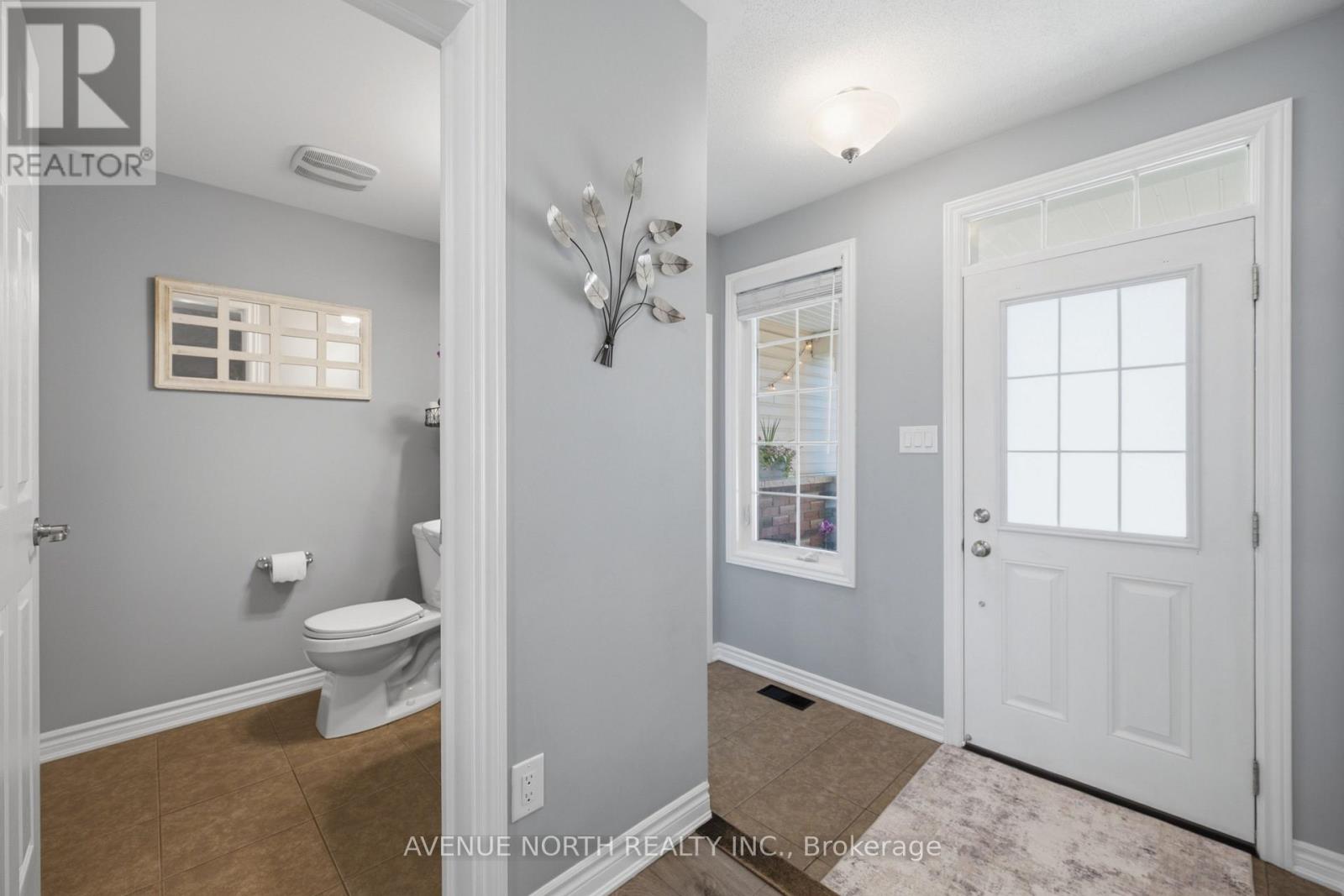 3 Bed, 4 Bath House for Sale in Ottawa – 558 ENSATINA CRESCENT, Ottawa – MLS# X13491902 - Image 9