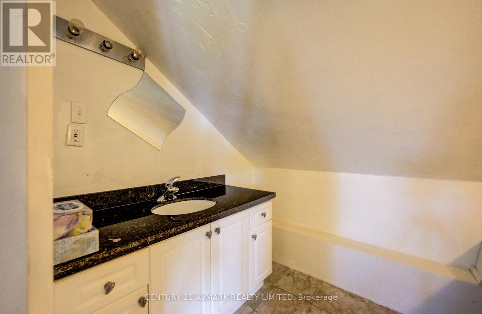 3332 KING STREET - 31