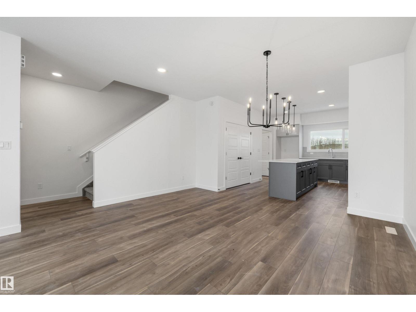 18131 85 ST NW - 6