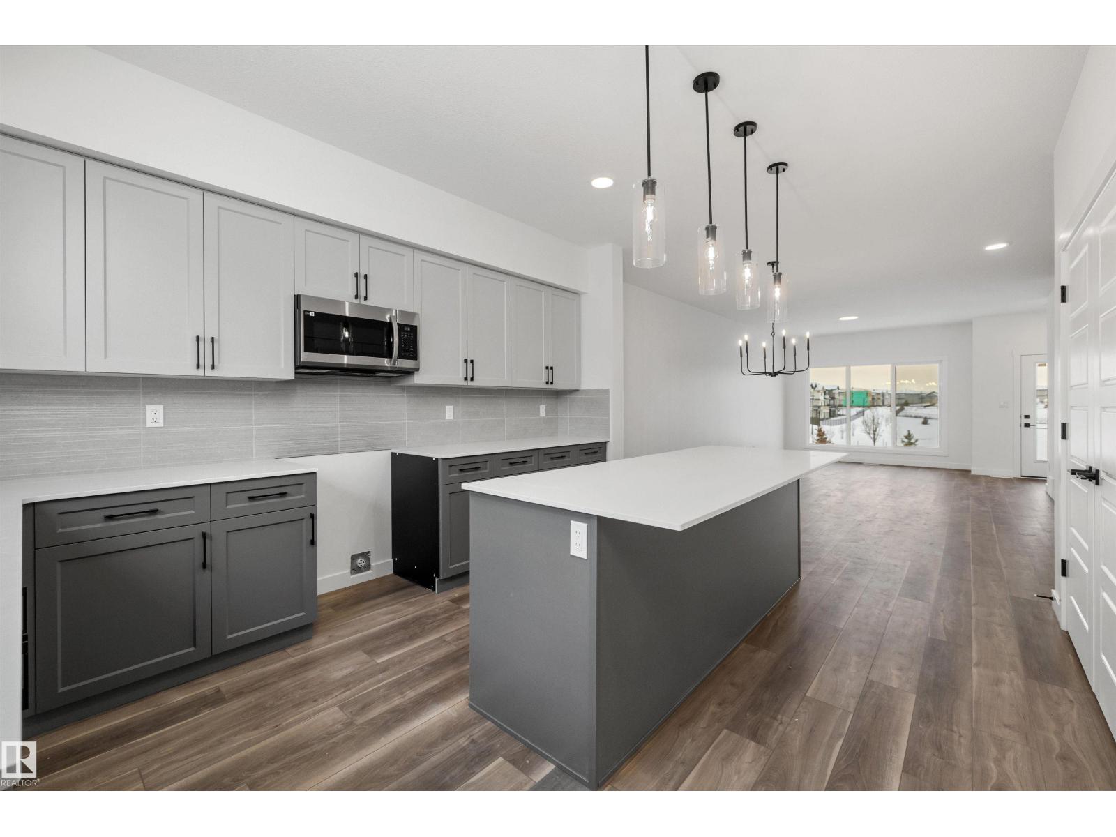 18131 85 ST NW - 14