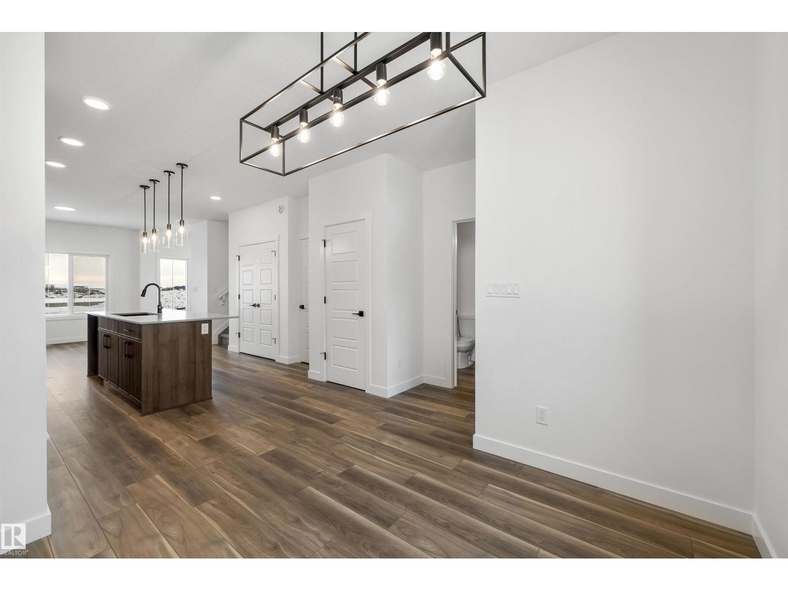 20820 40 AV NW - 13