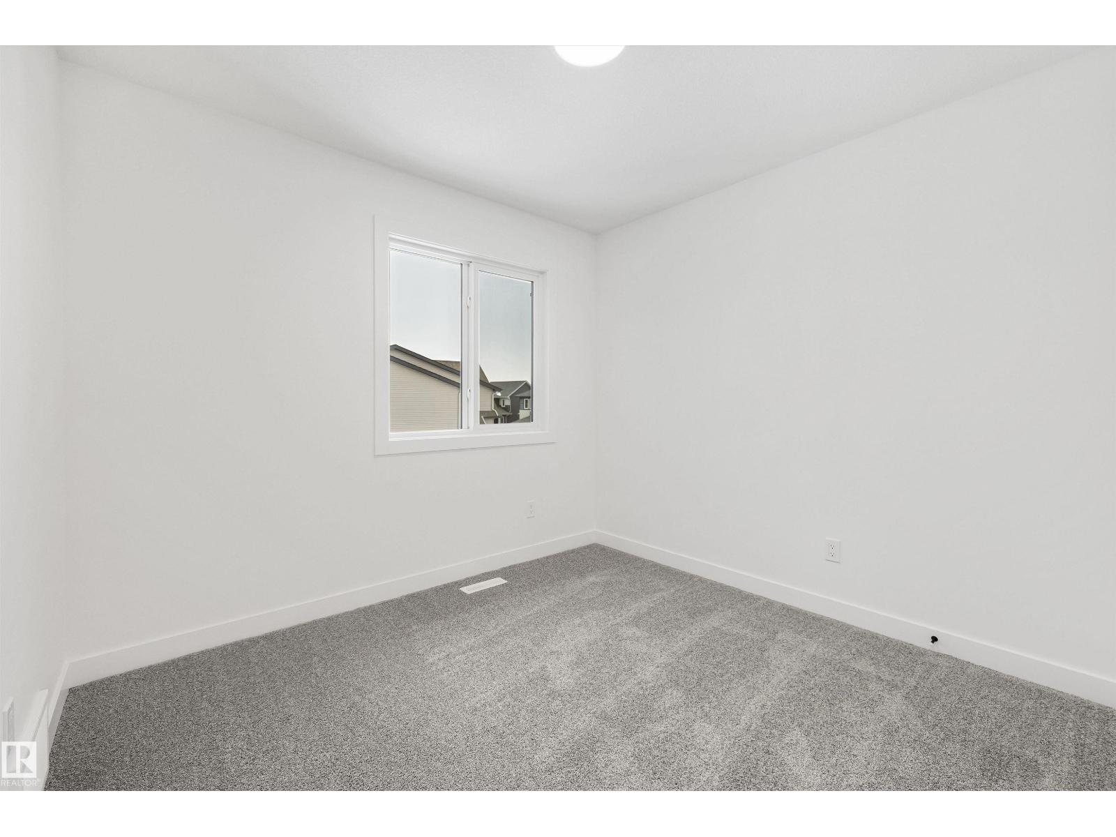 20820 40 AV NW - 32