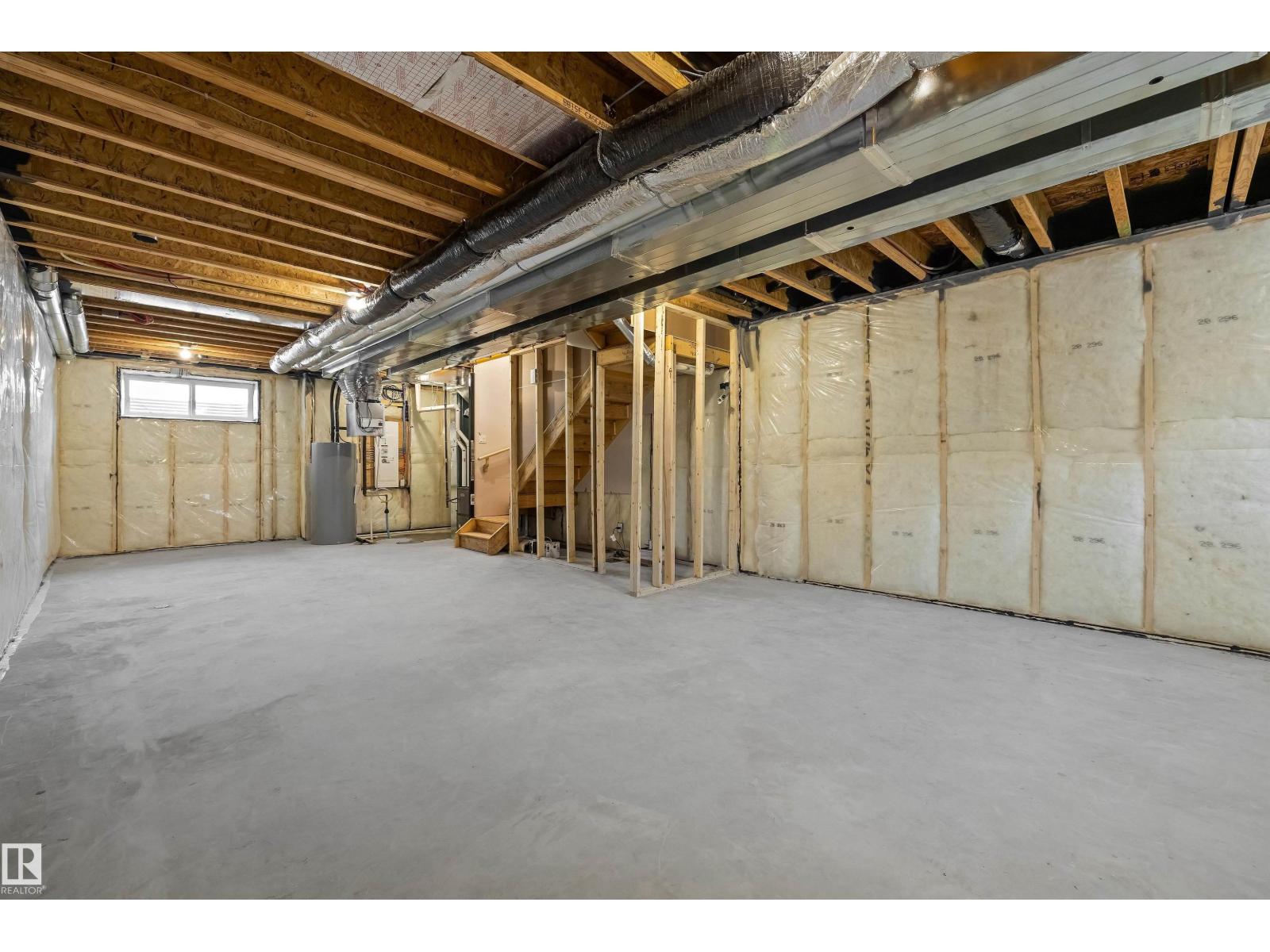 20820 40 AV NW - 36
