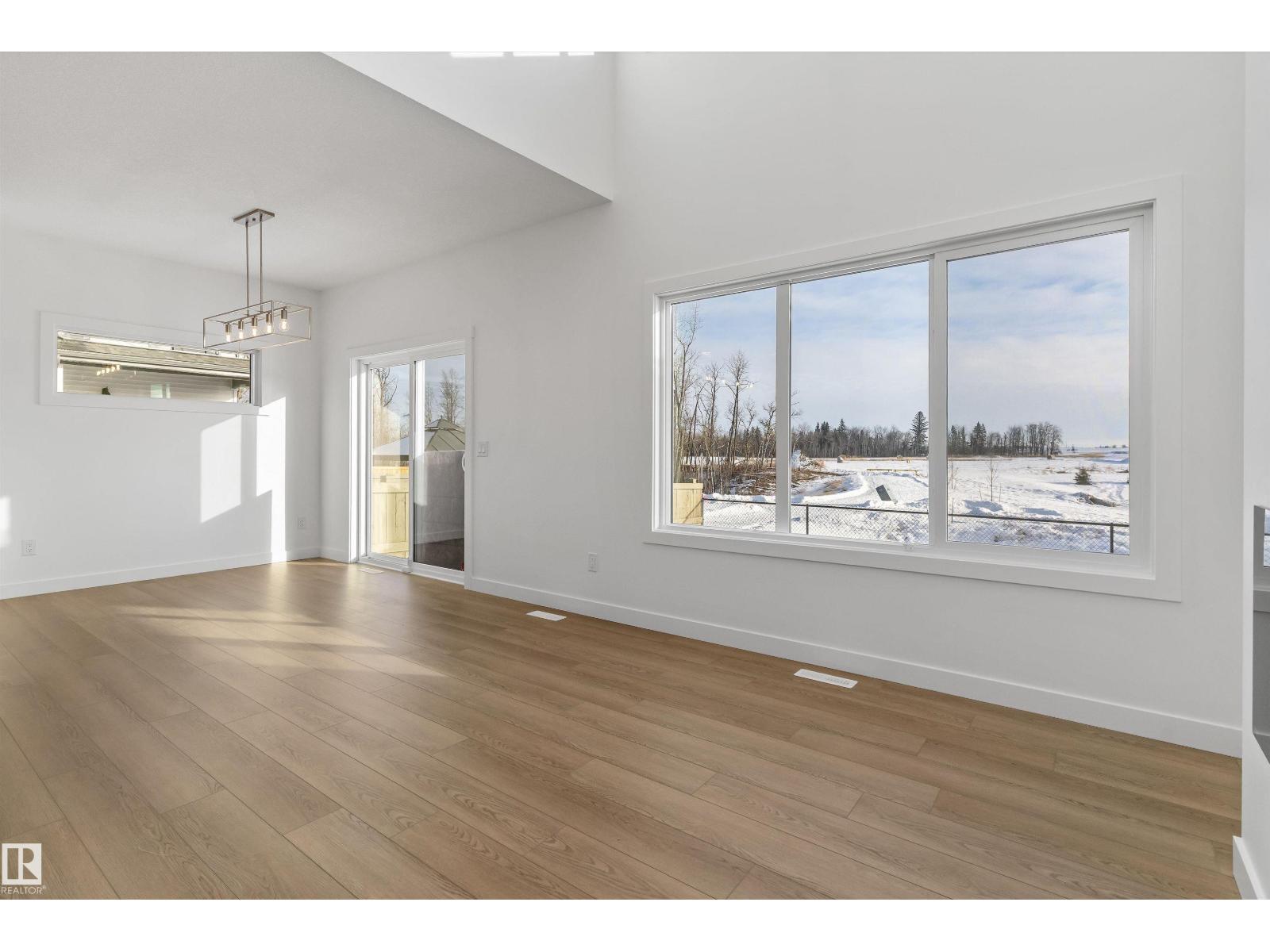 740 ASTORIA WY - 23