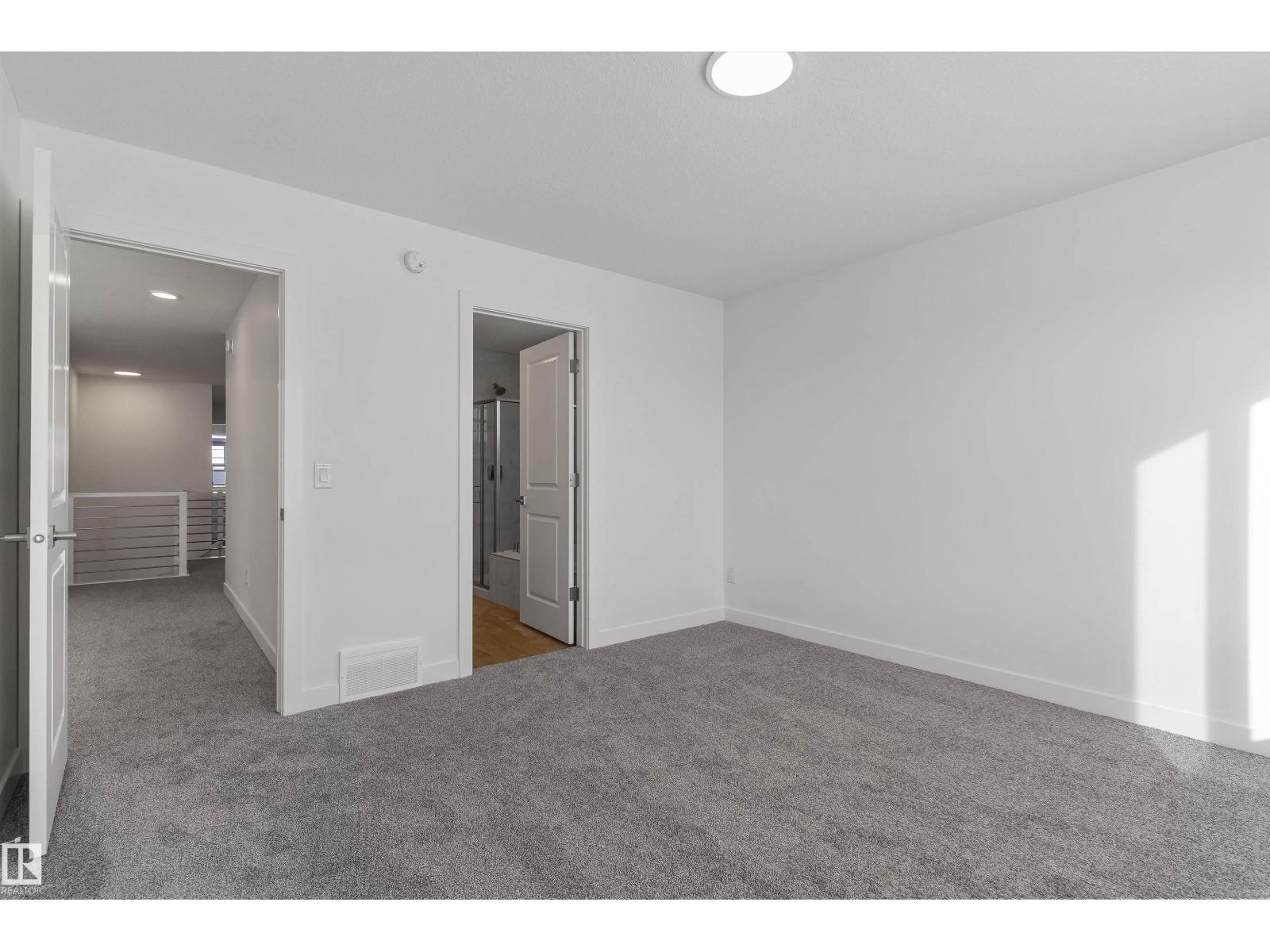 740 ASTORIA WY - 39