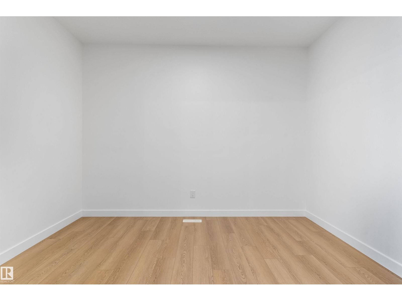 740 ASTORIA WY - 6