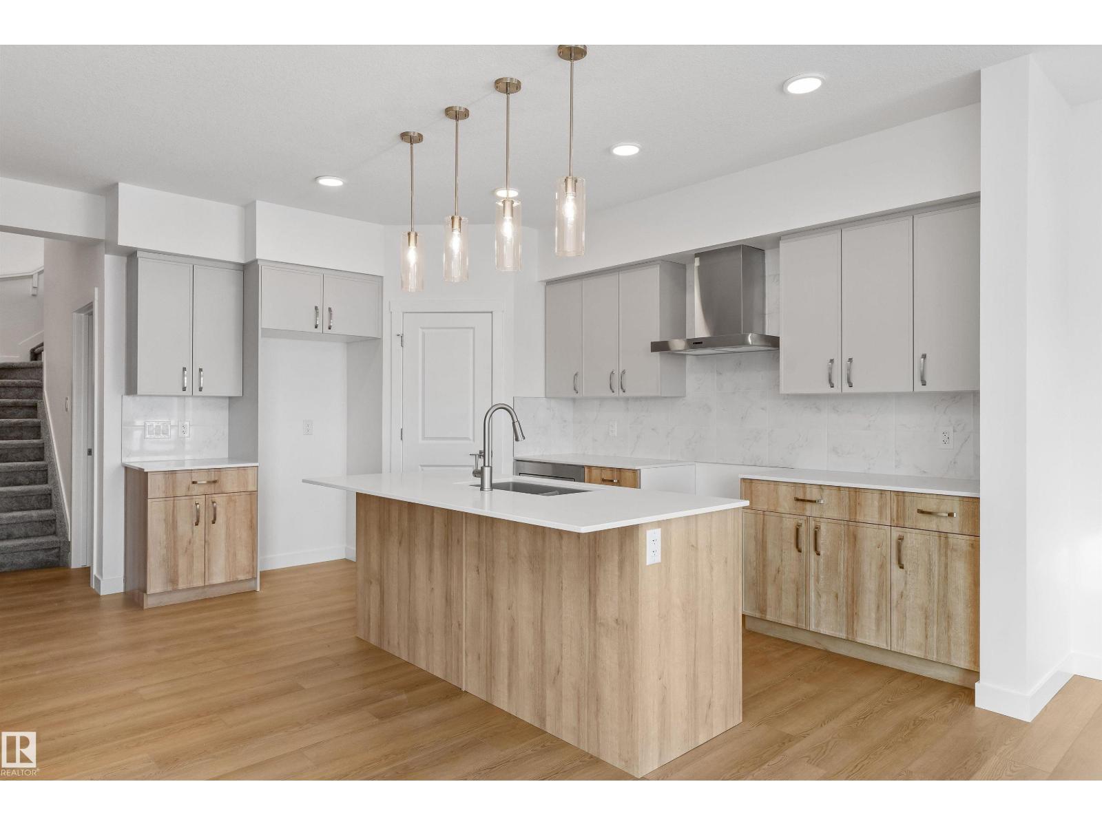 740 ASTORIA WY - 12