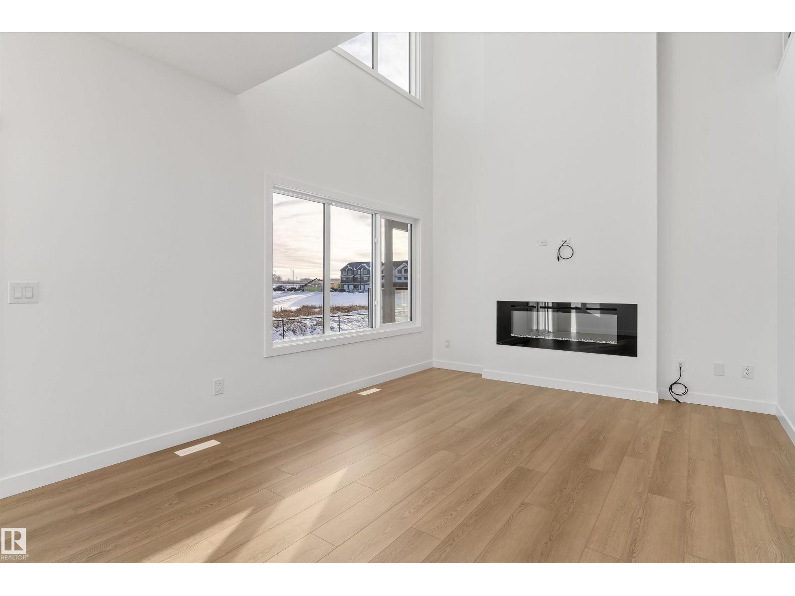 740 ASTORIA WY - 22