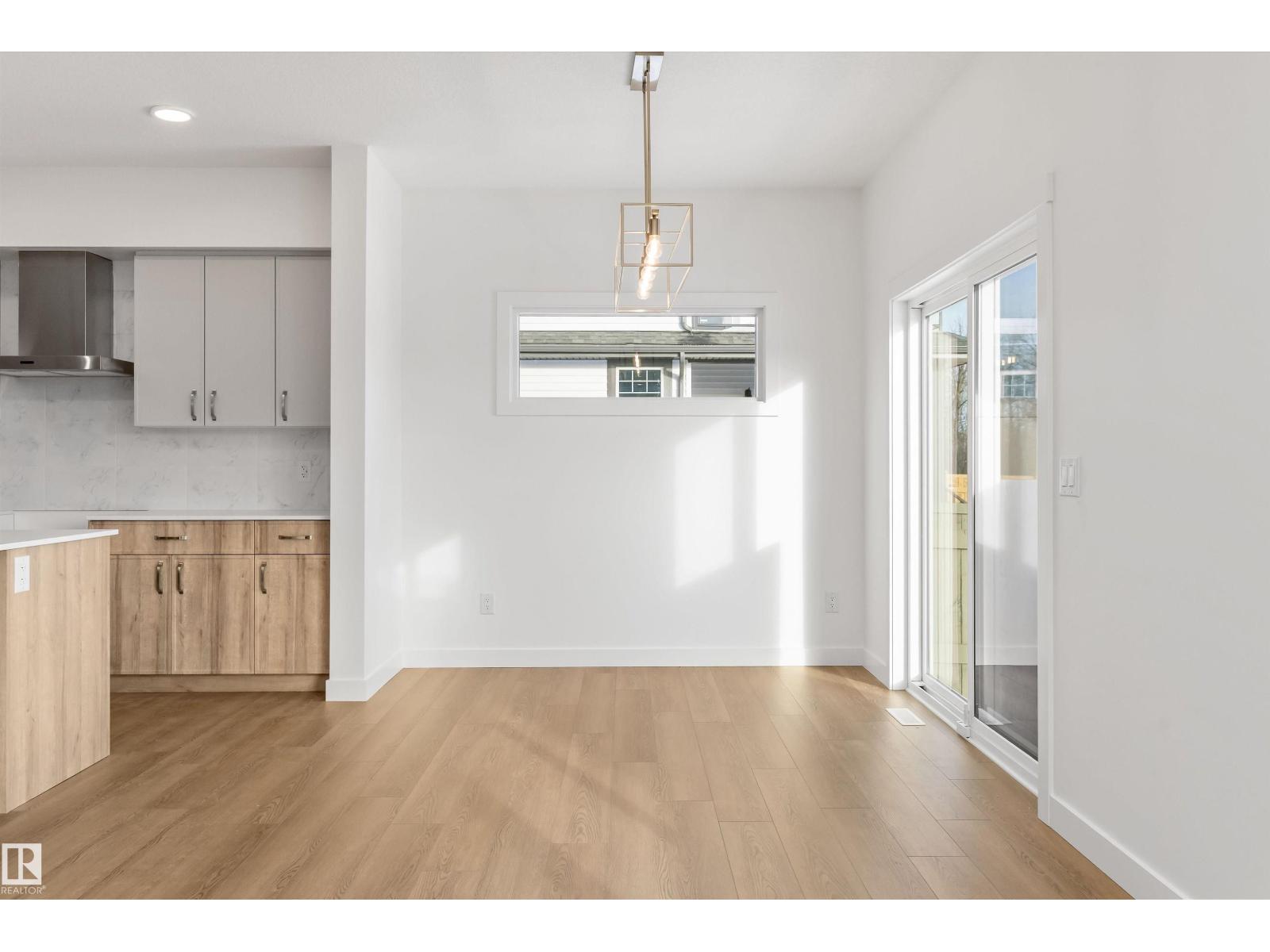 740 ASTORIA WY - 17