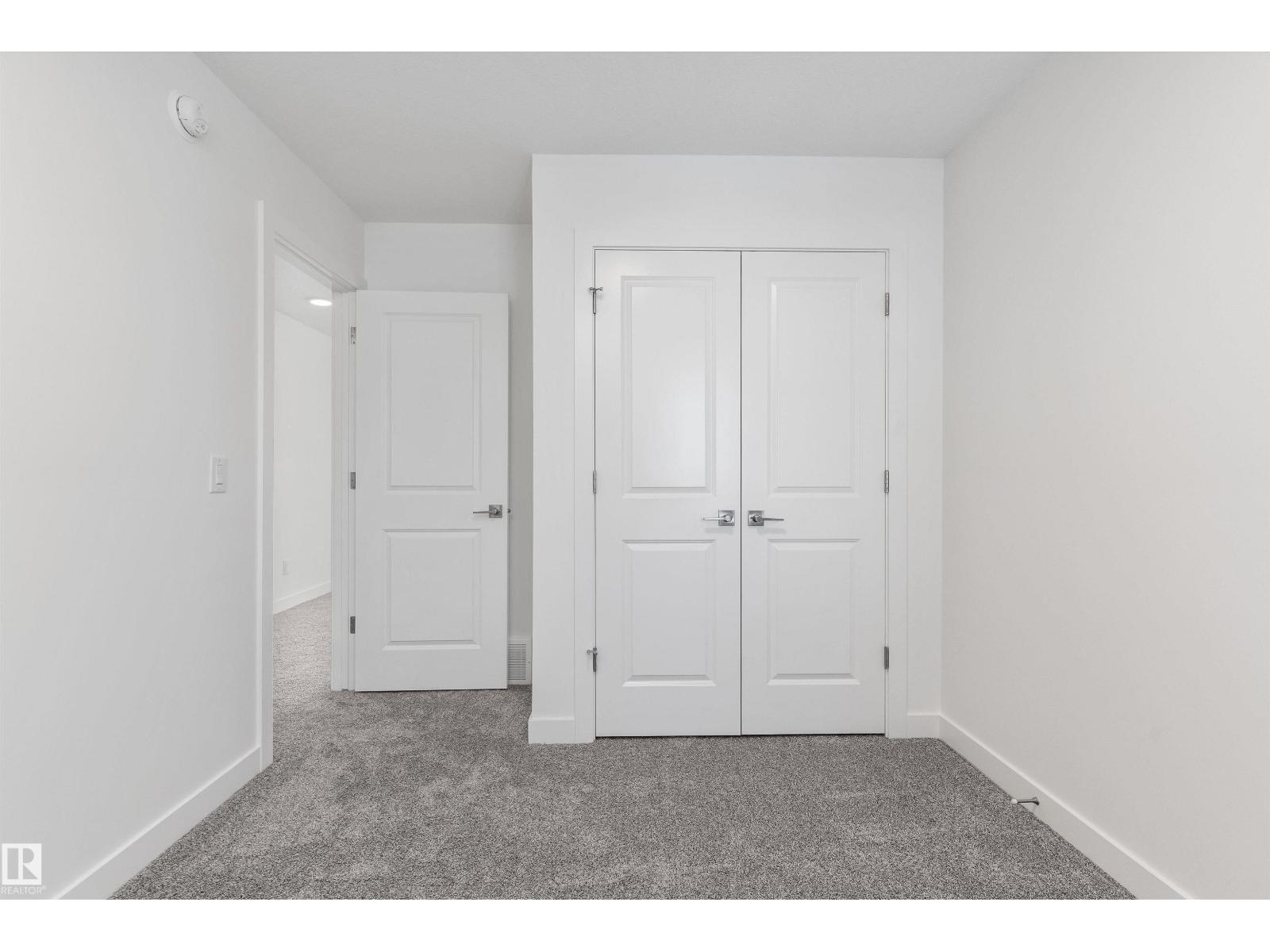 740 ASTORIA WY - 32