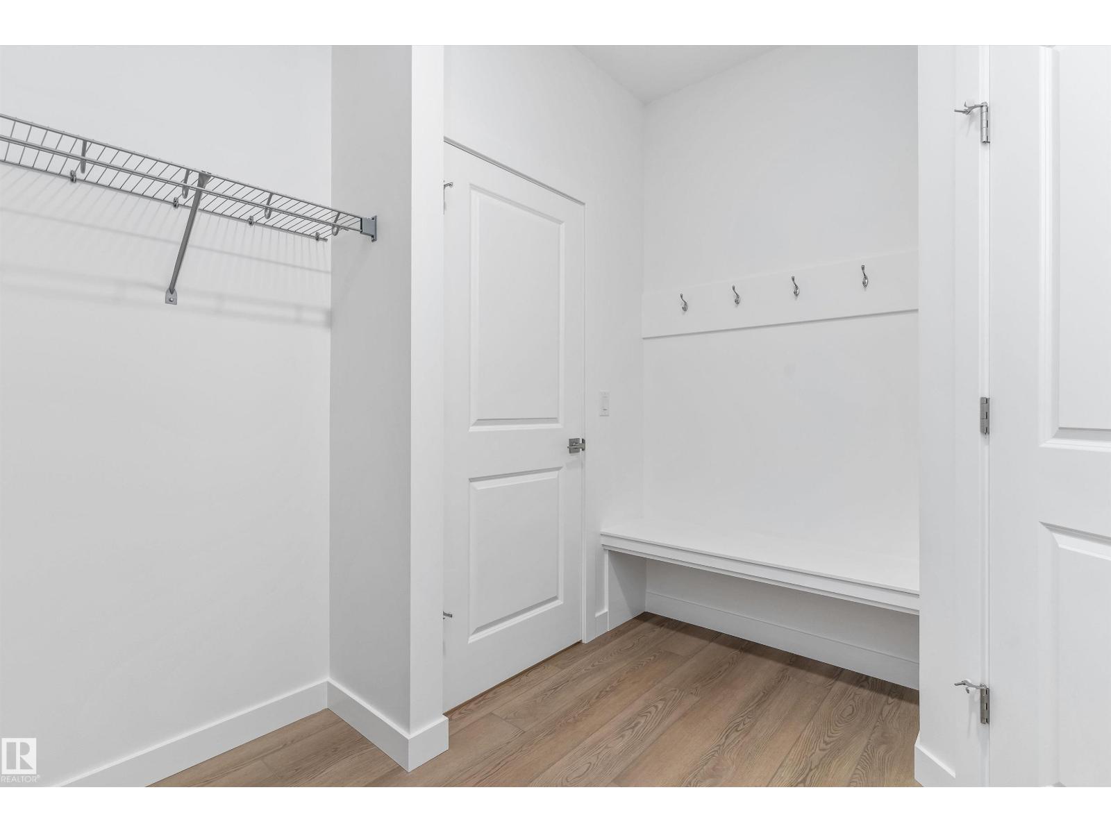 740 ASTORIA WY - 45
