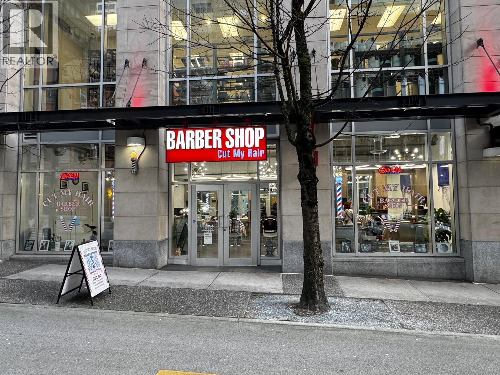 11556 CONFIDENTIAL, Vancouver — photo 2
