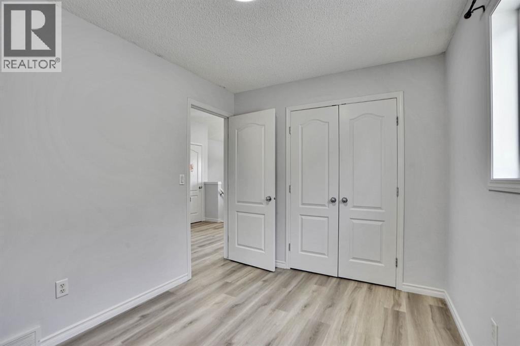 71 Saddlemont Road NE - 9
