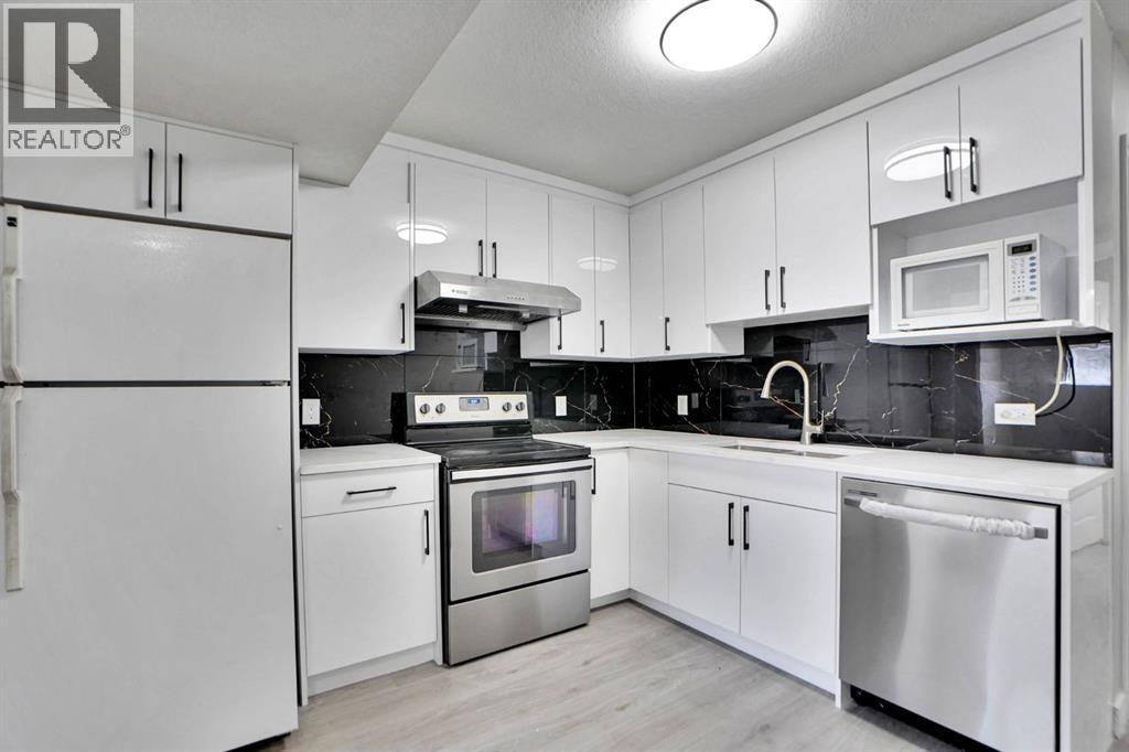 71 Saddlemont Road NE - 14