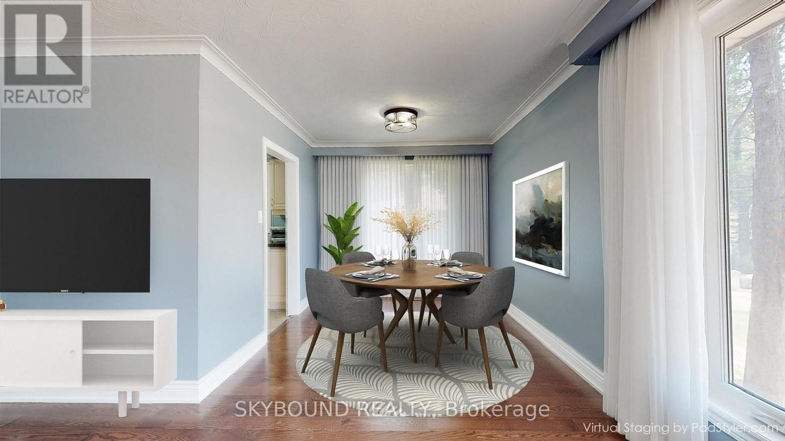22 ROYAL DOULTON DRIVE - 7