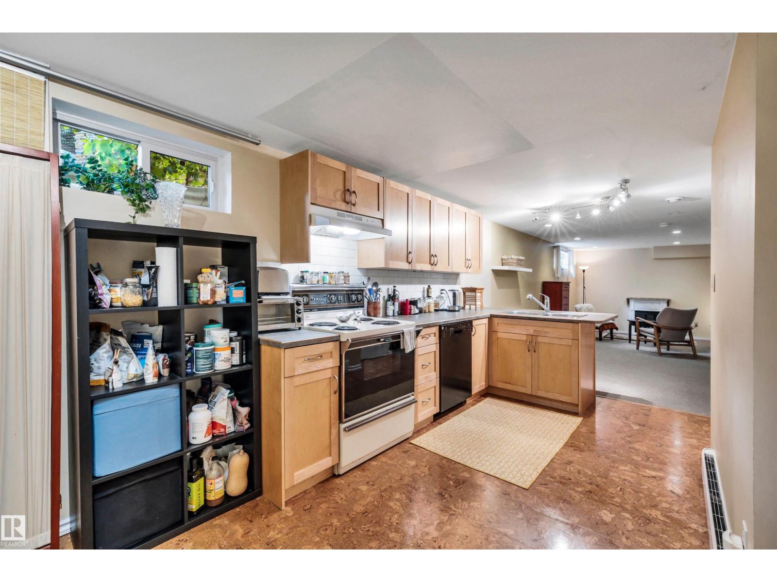 17941 57 AV NW — photo 47